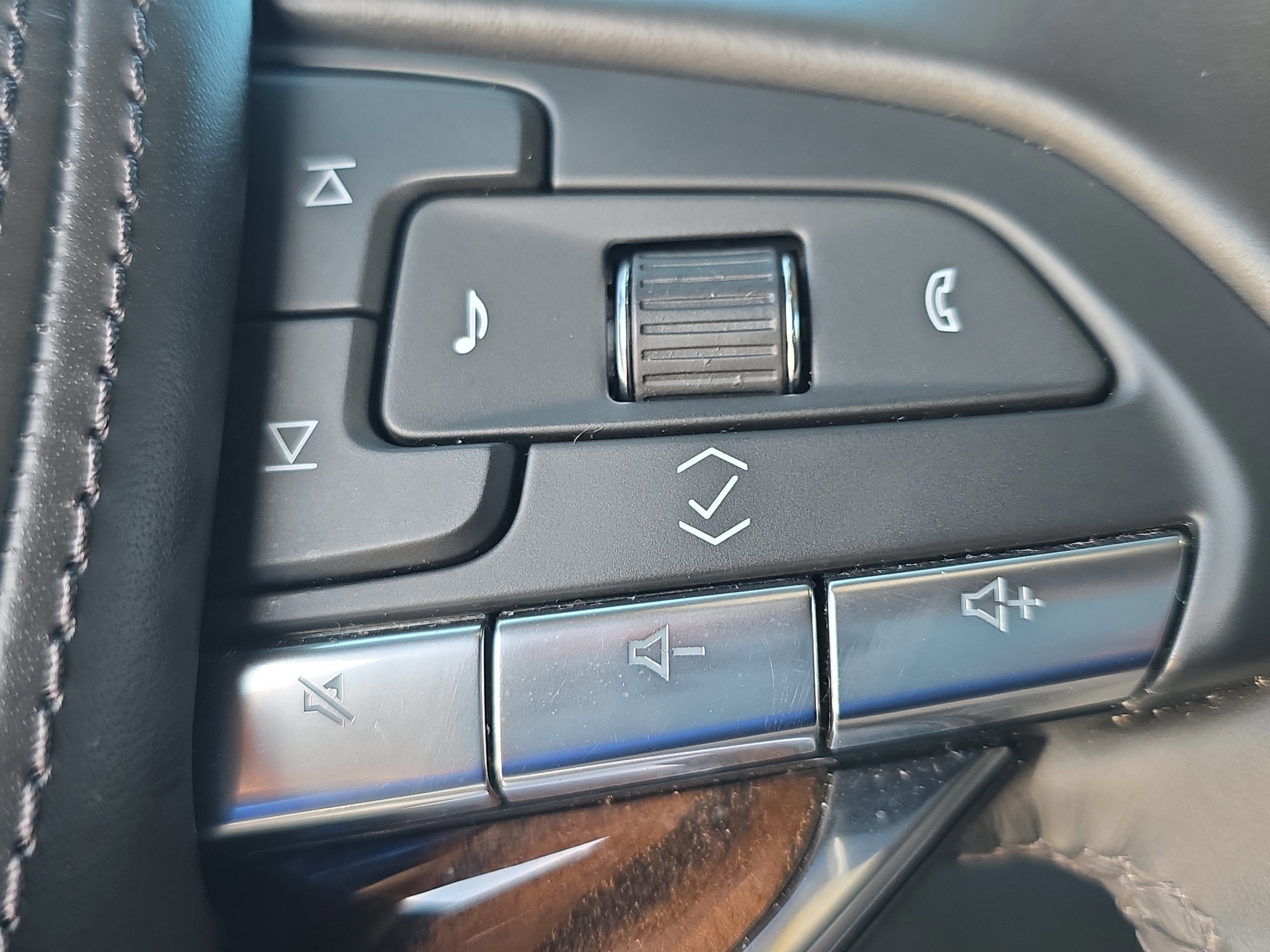 2023 Cadillac Escalade ESV Sport Platinum