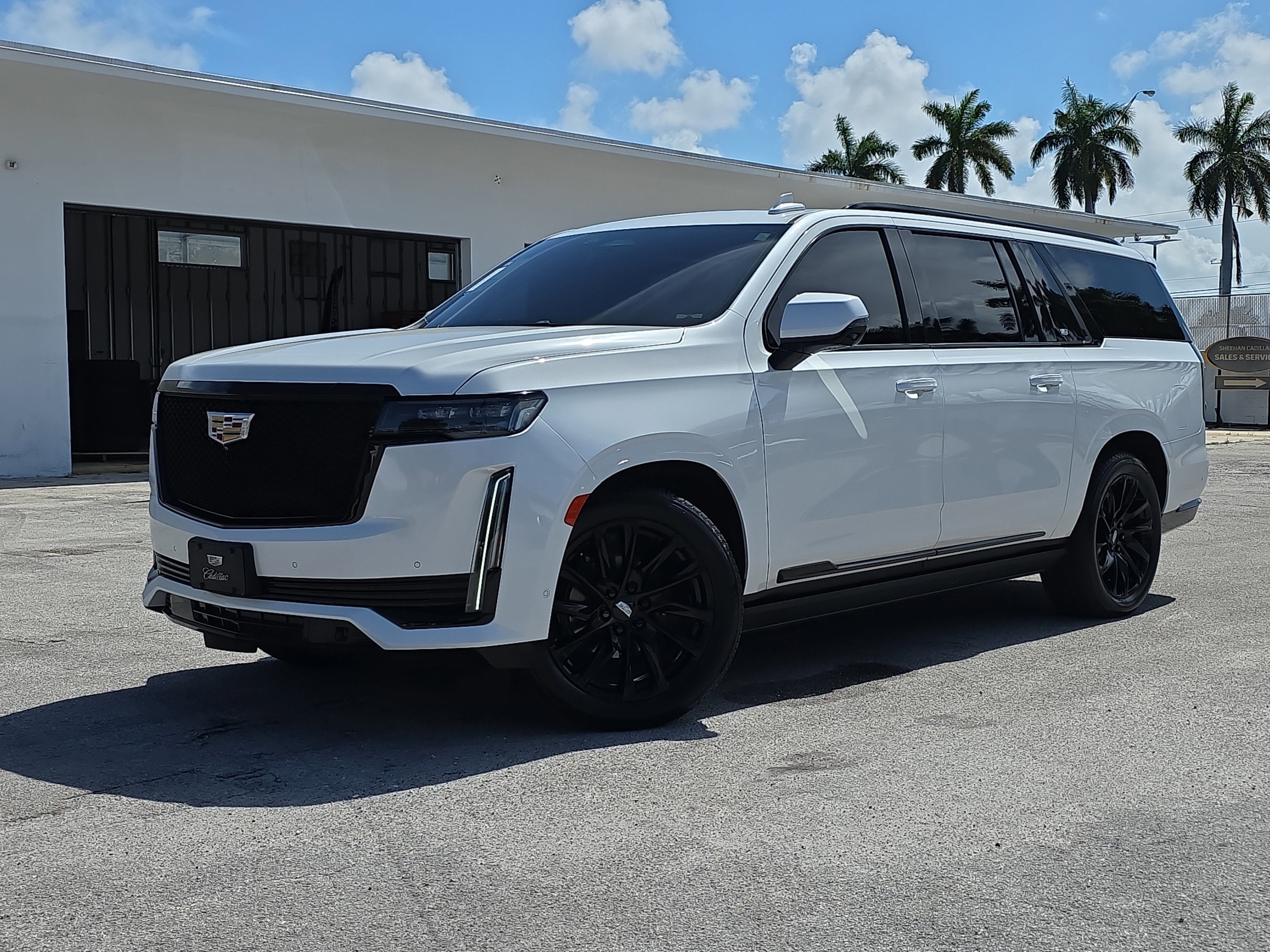2023 Cadillac Escalade ESV Sport Platinum