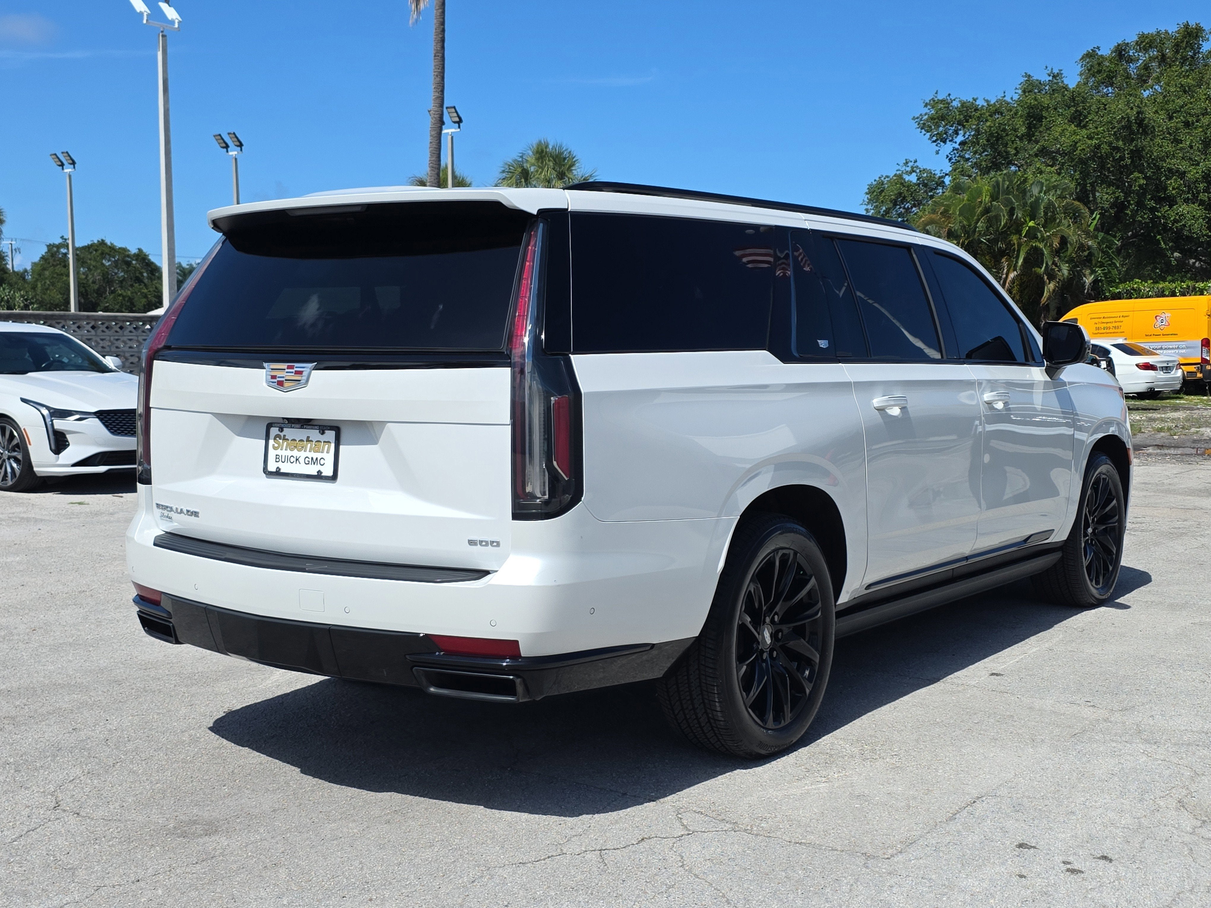 2023 Cadillac Escalade ESV Sport Platinum