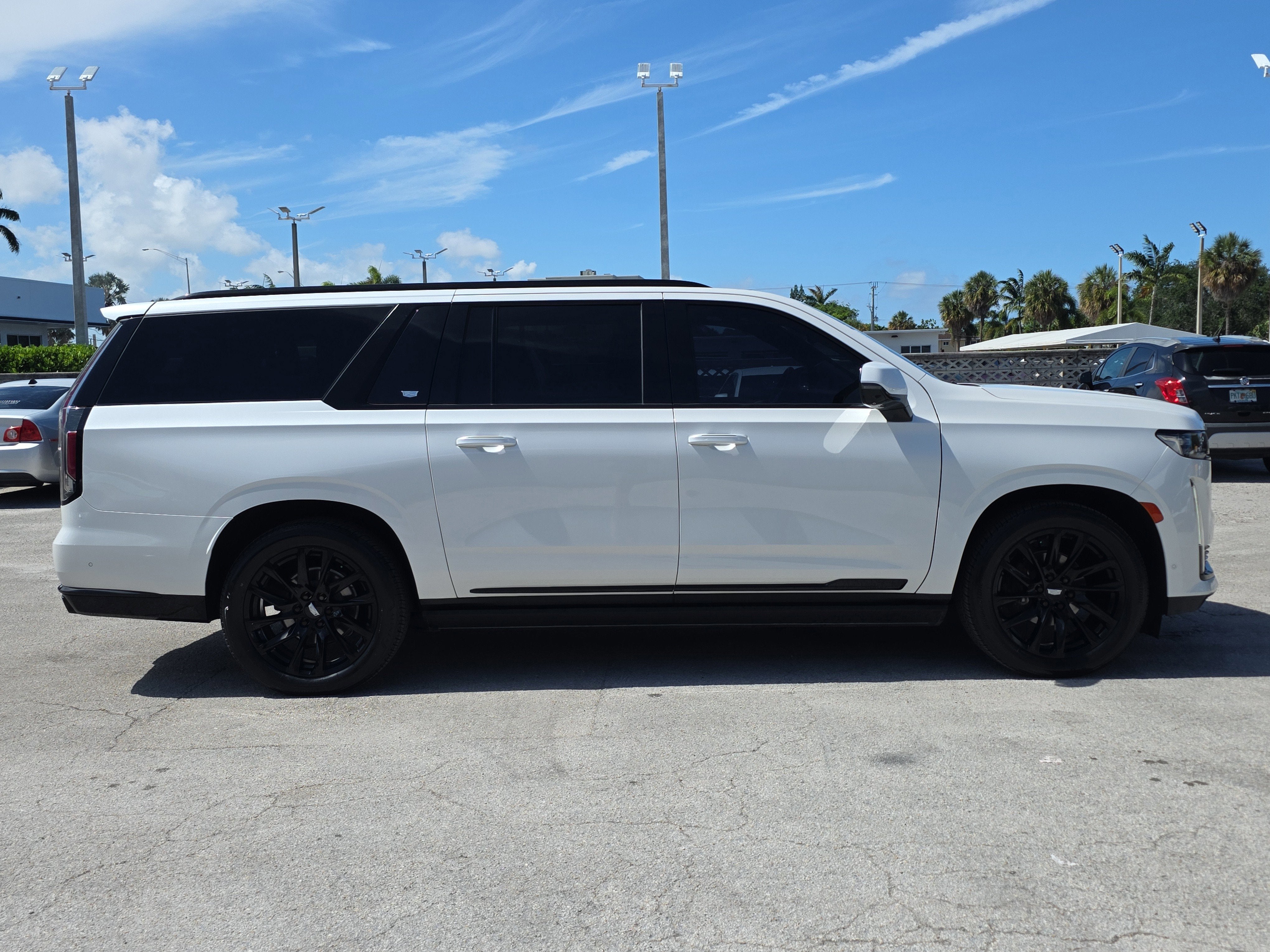 2023 Cadillac Escalade ESV Sport Platinum