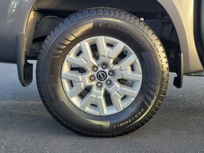 2022 Nissan Frontier Crew Cab SV 4x2