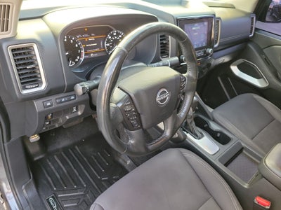 2022 Nissan Frontier Crew Cab SV 4x2
