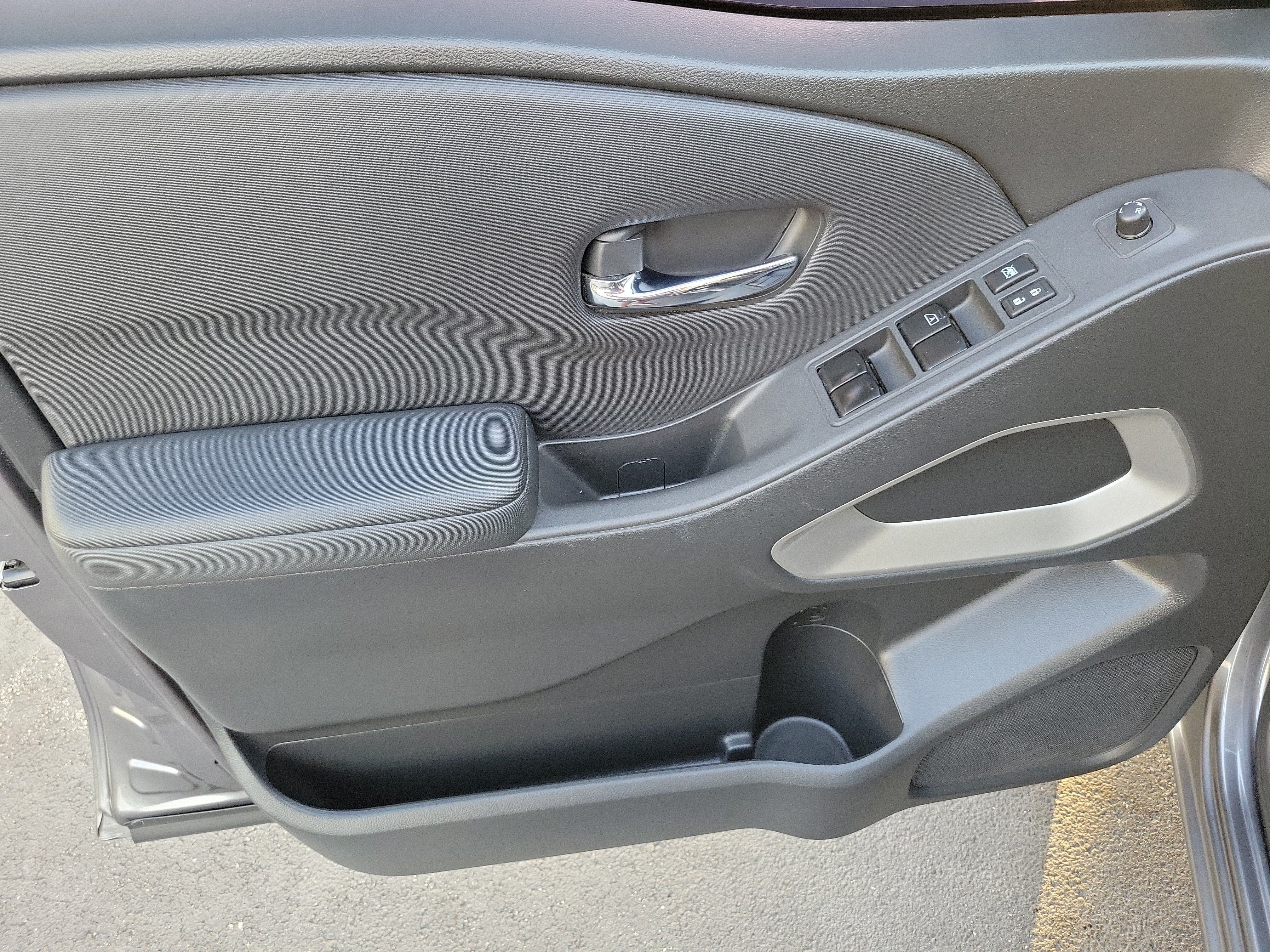 2022 Nissan Frontier Crew Cab SV 4x2