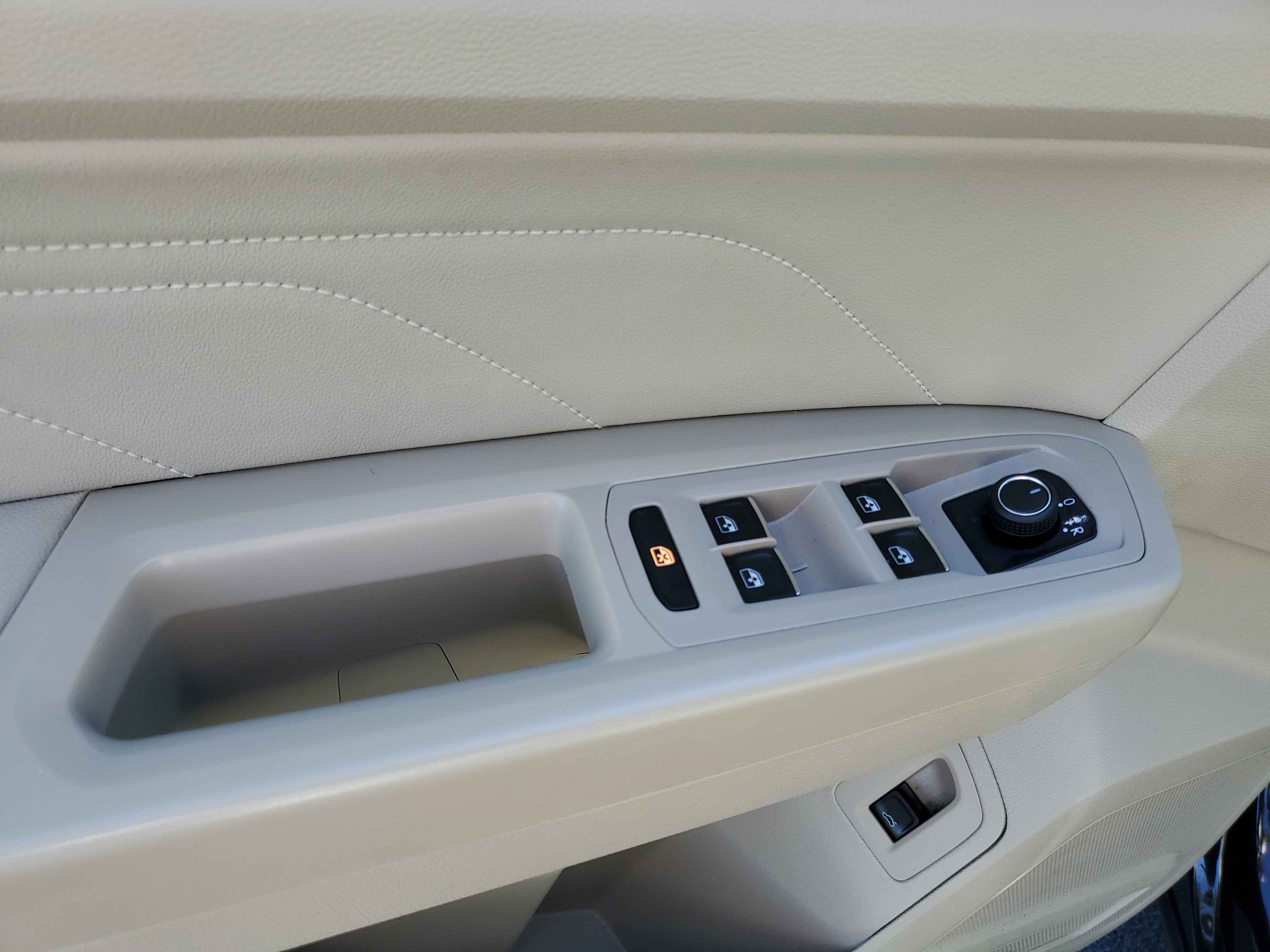 2021 Volkswagen Atlas 3.6L V6 SEL R-Line