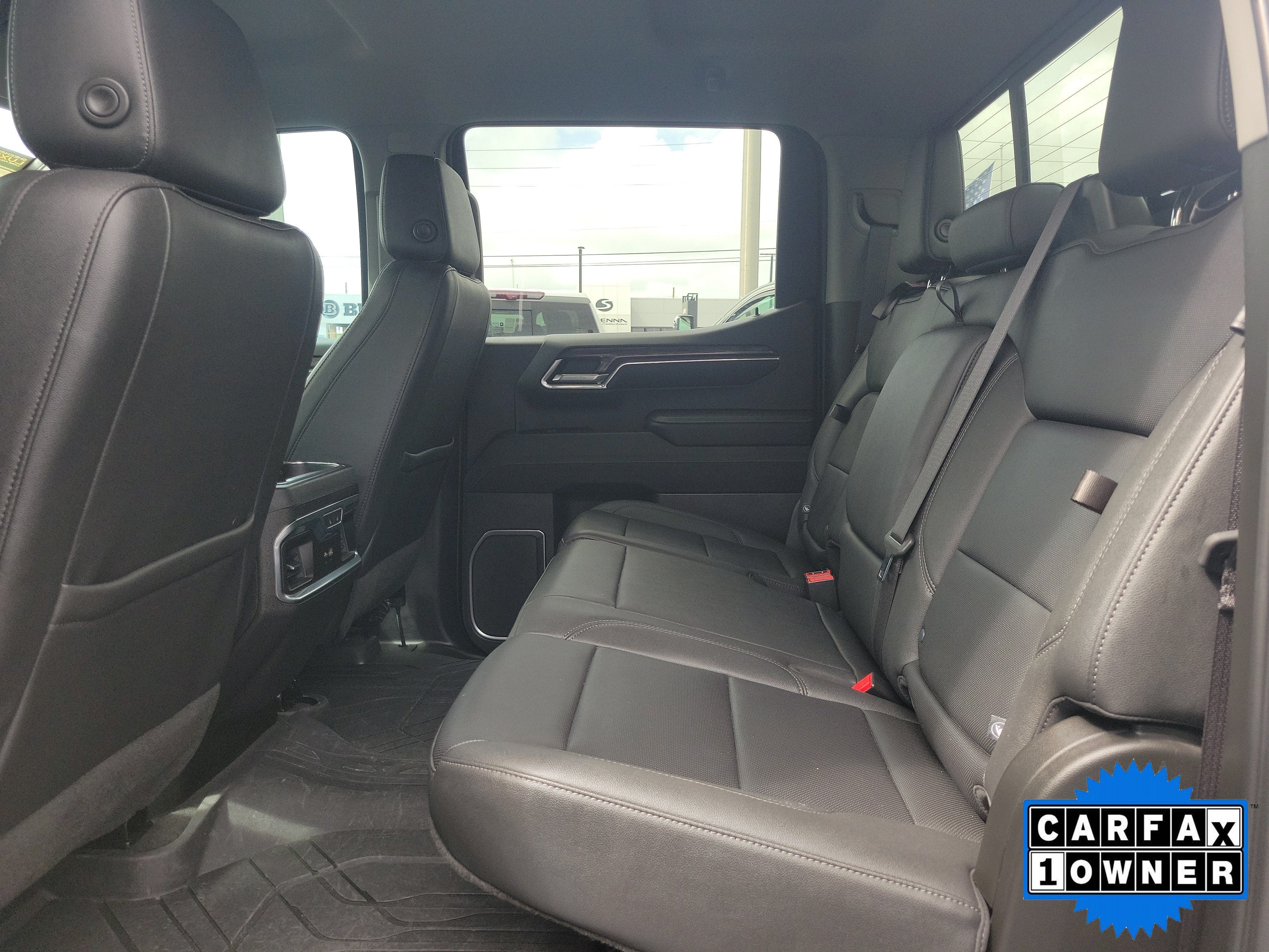 2023 Chevrolet Silverado 1500 LTZ - Photo 14