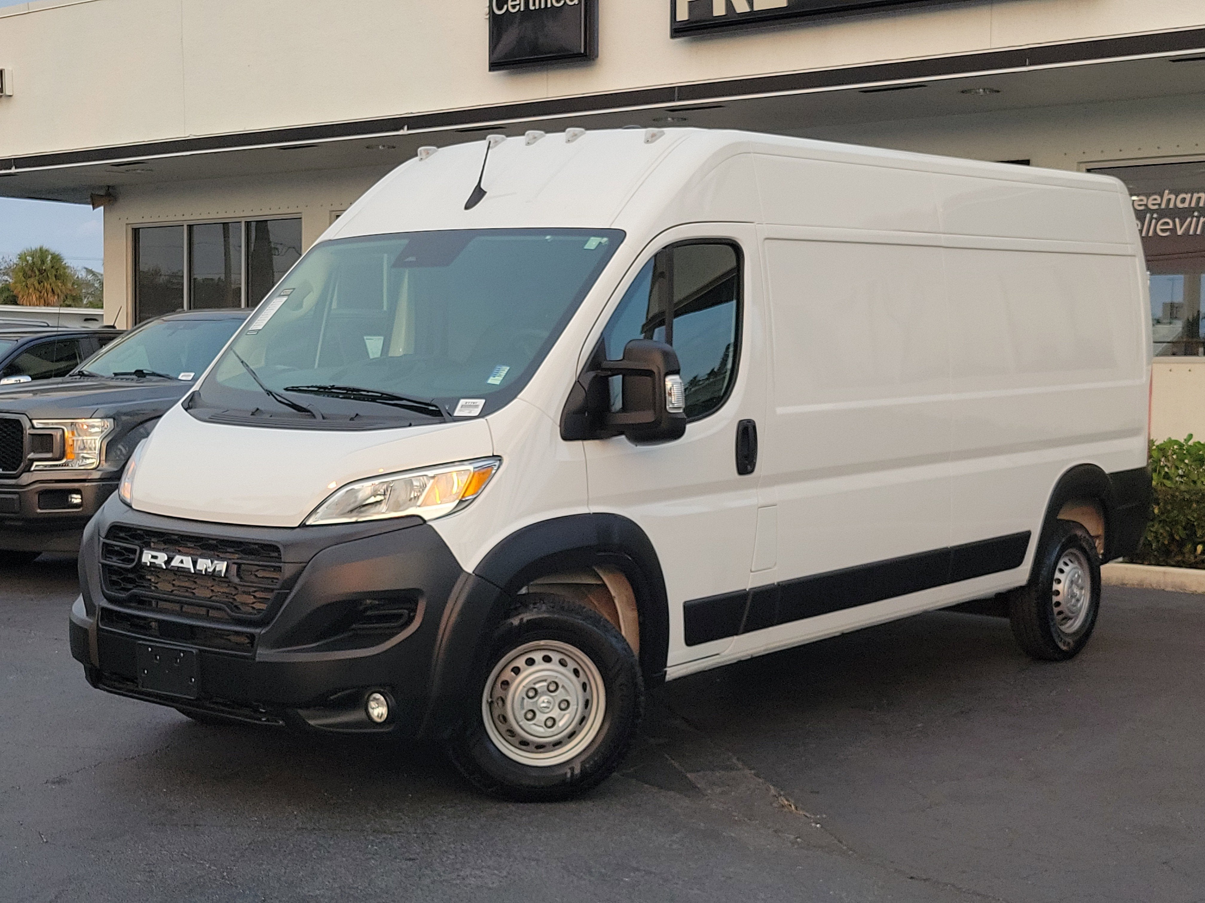 2025 RAM ProMaster Cargo Van Tradesman