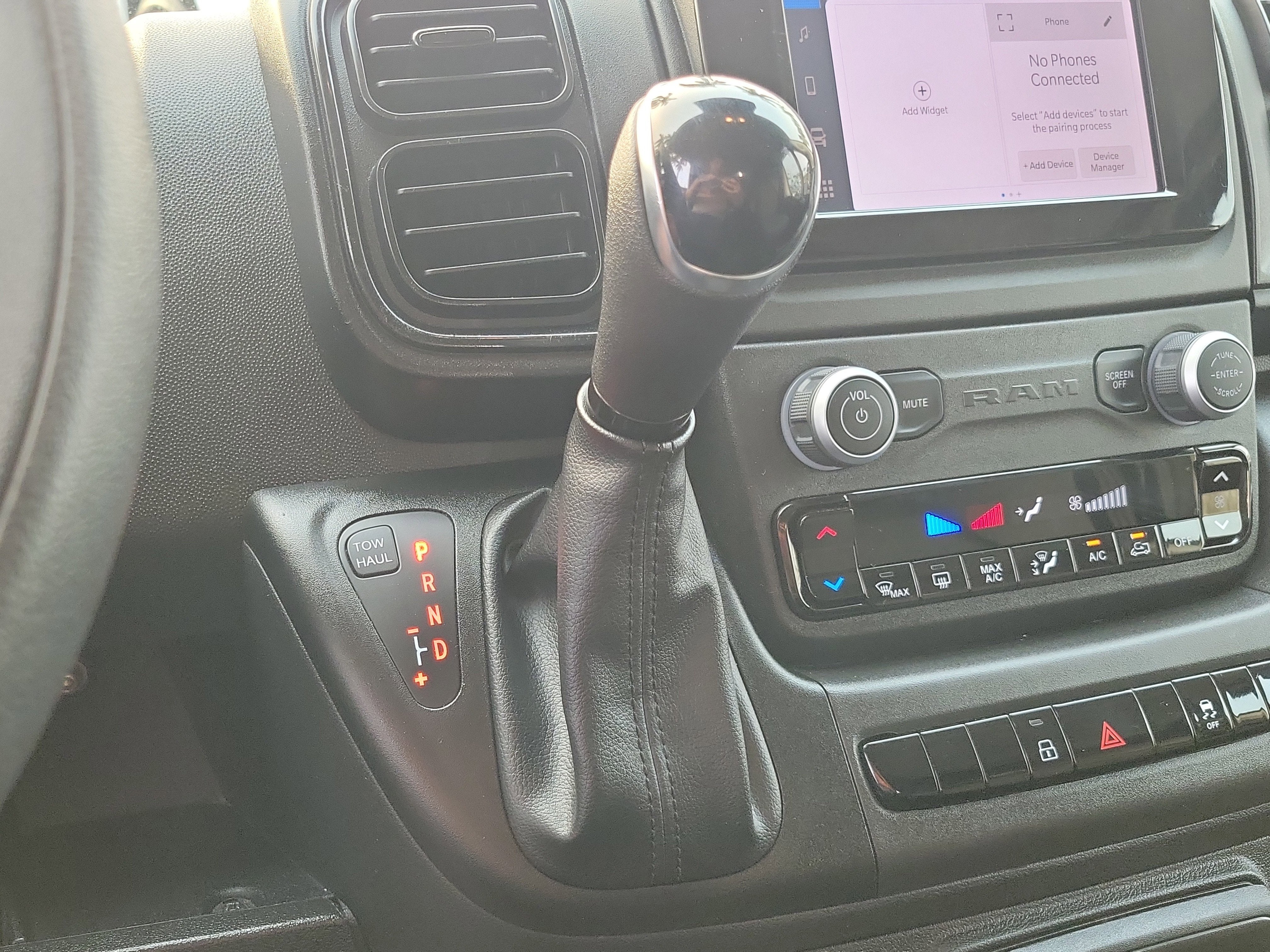 2025 RAM ProMaster Cargo Van Tradesman