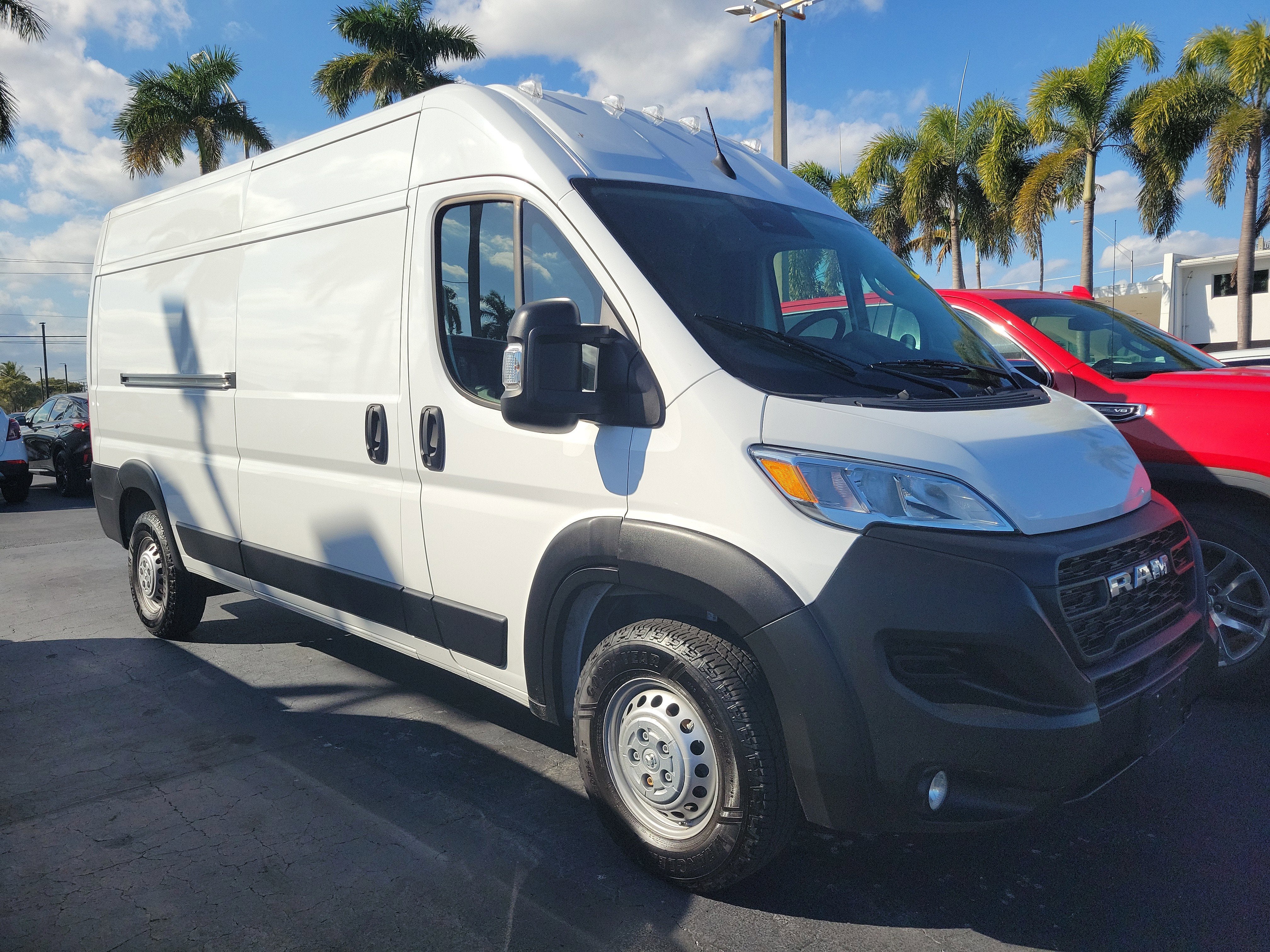 2025 RAM ProMaster Cargo Van Tradesman