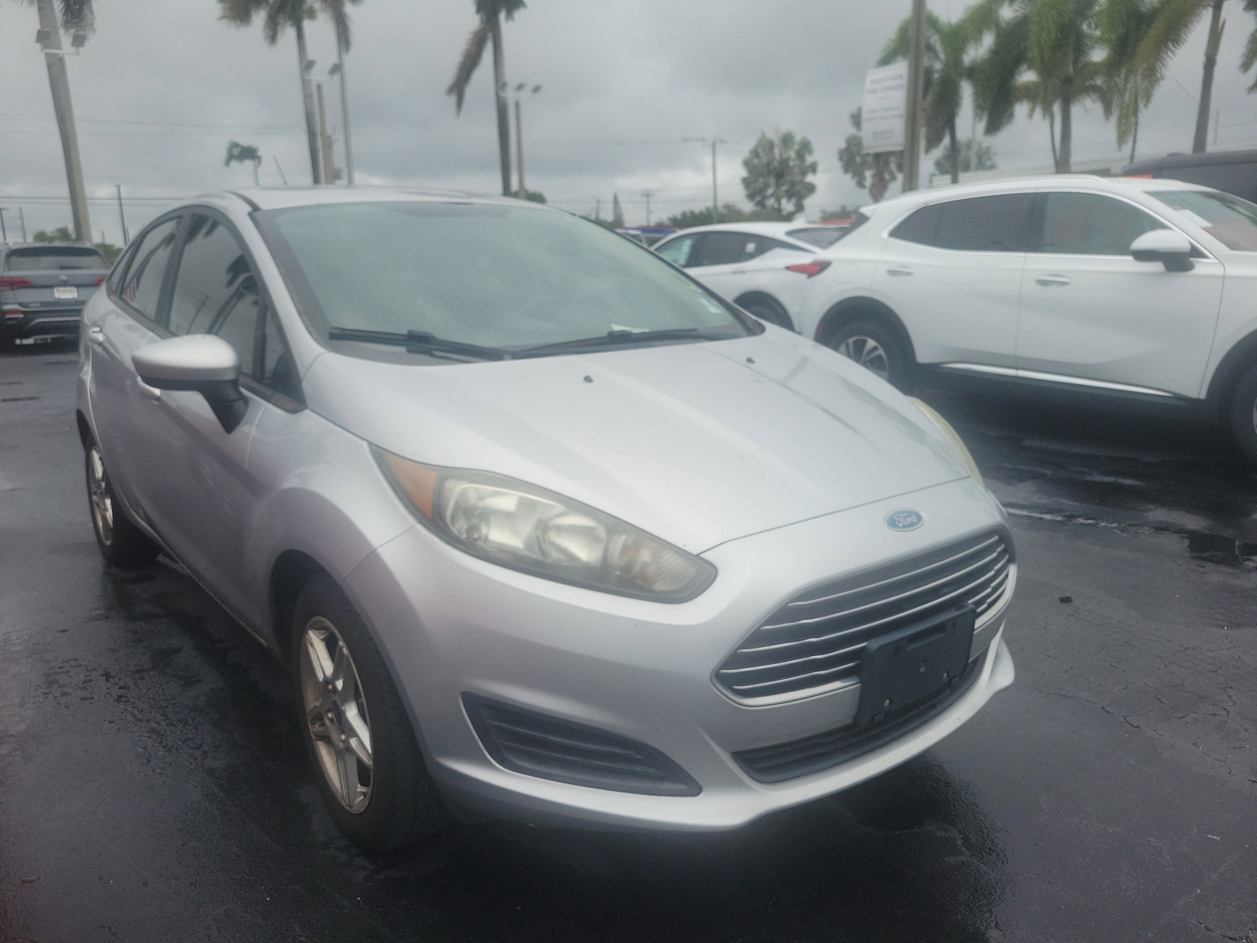 Used 2018 Ford Fiesta SE with VIN 3FADP4BJ5JM129124 for sale in Lighthouse Point, FL