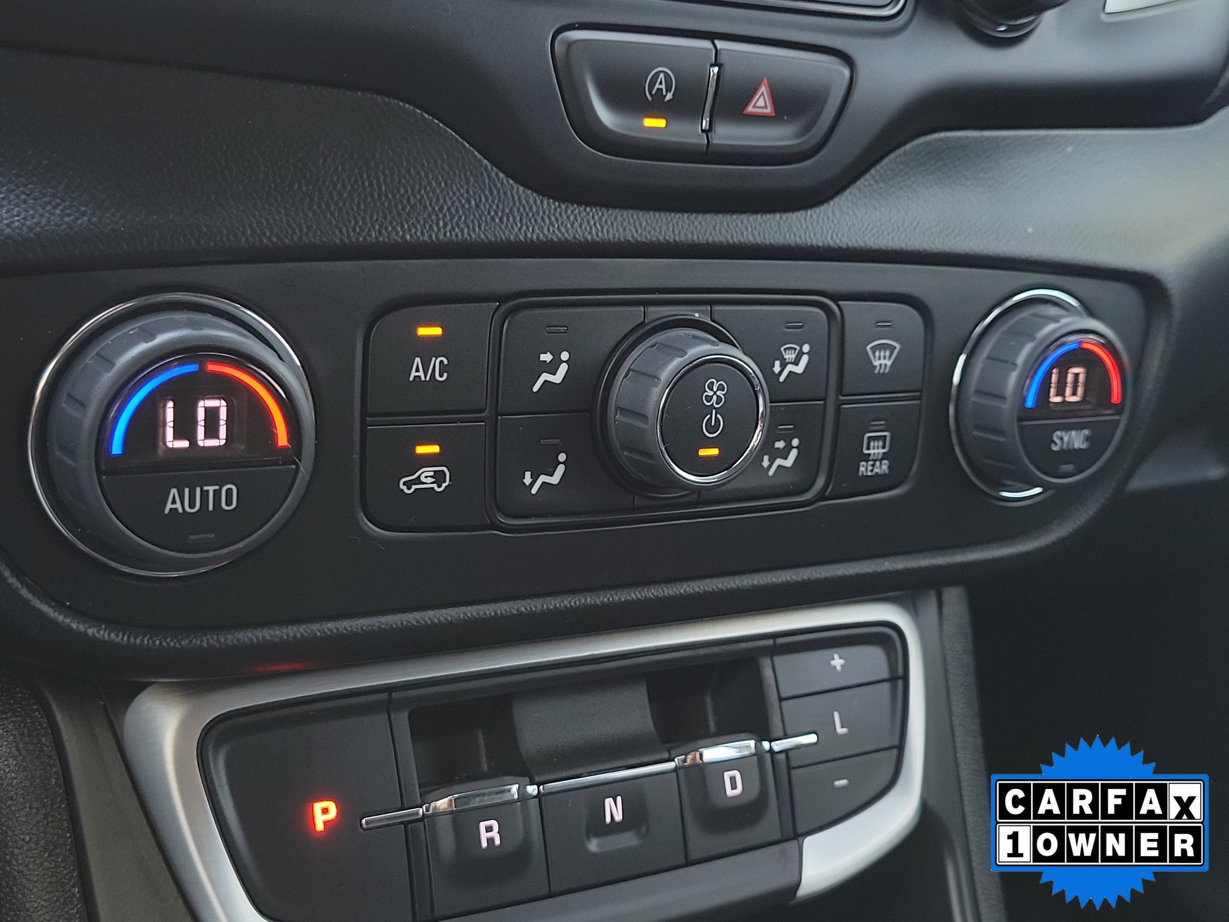 2023 GMC Terrain SLT - Photo 30