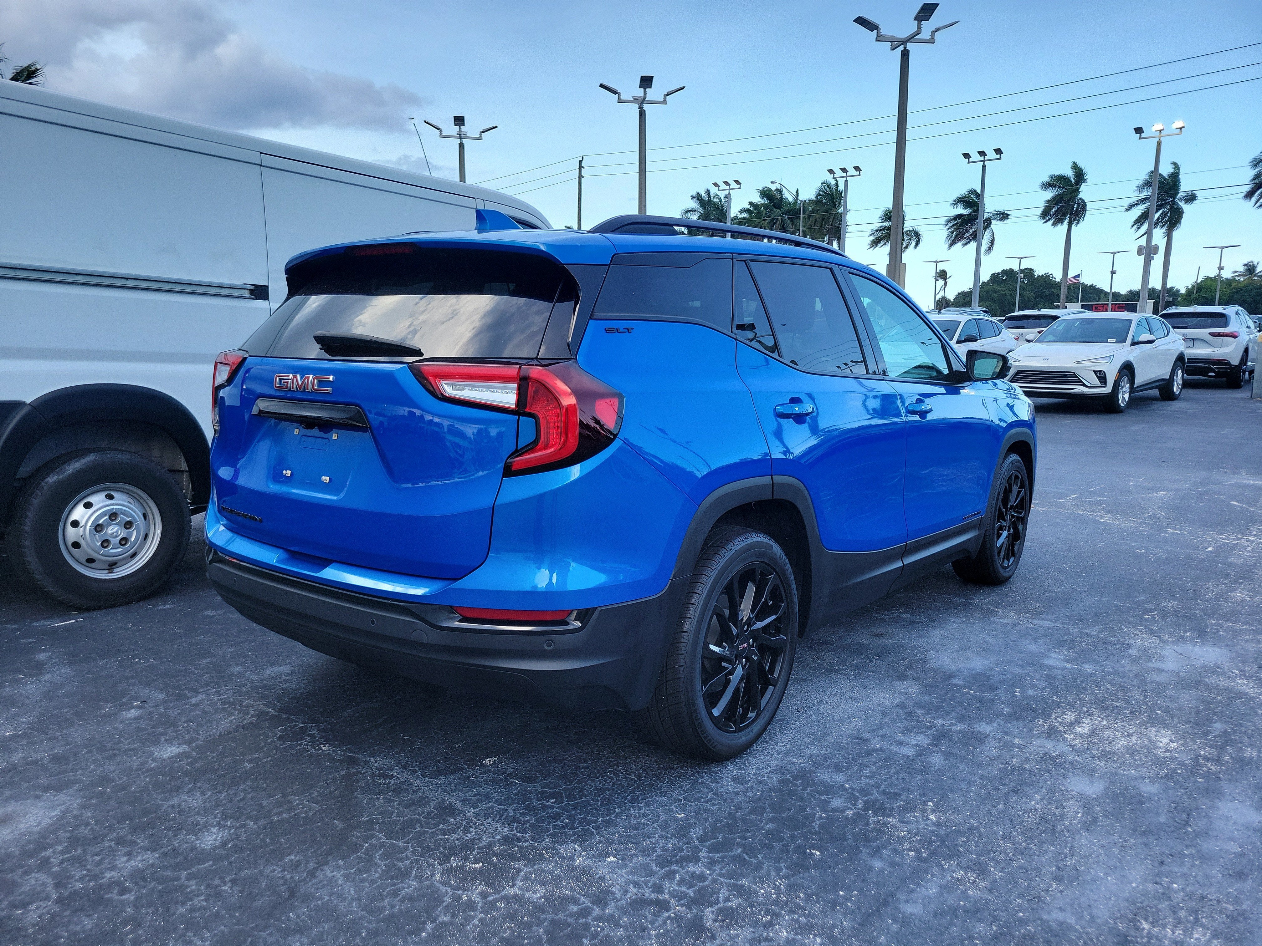 2024 GMC Terrain SLT