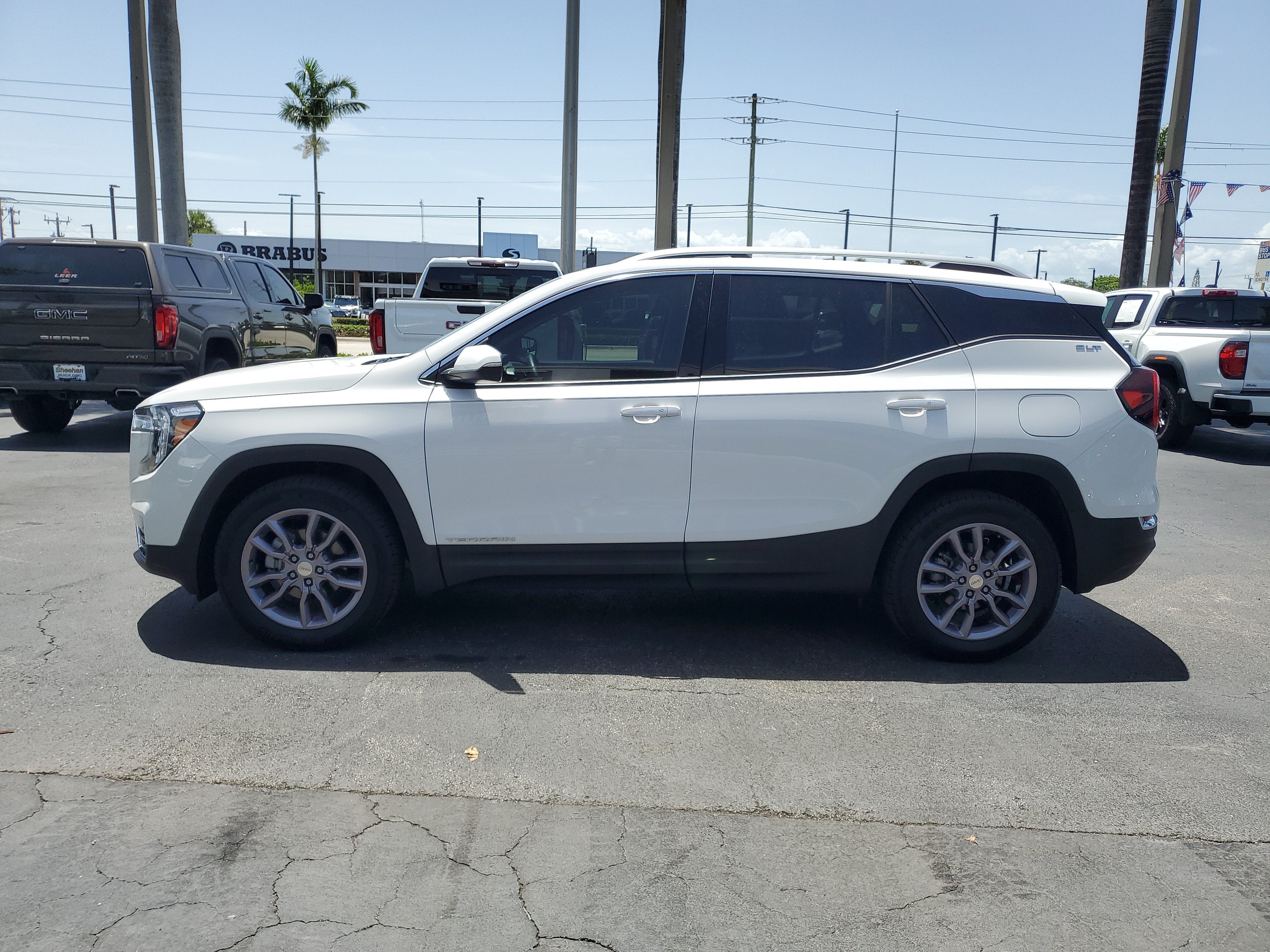2024 GMC Terrain SLT