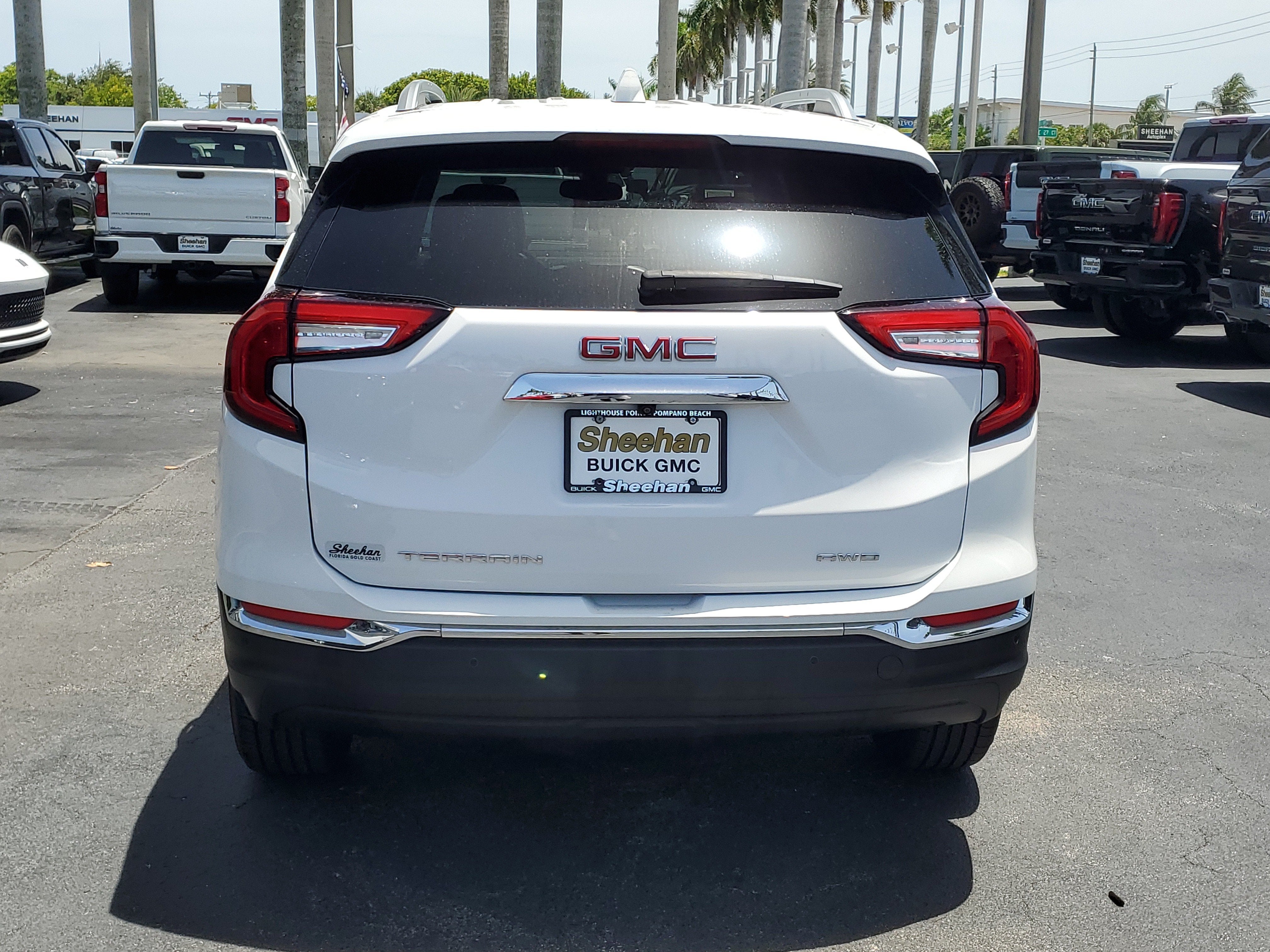 2024 GMC Terrain SLT