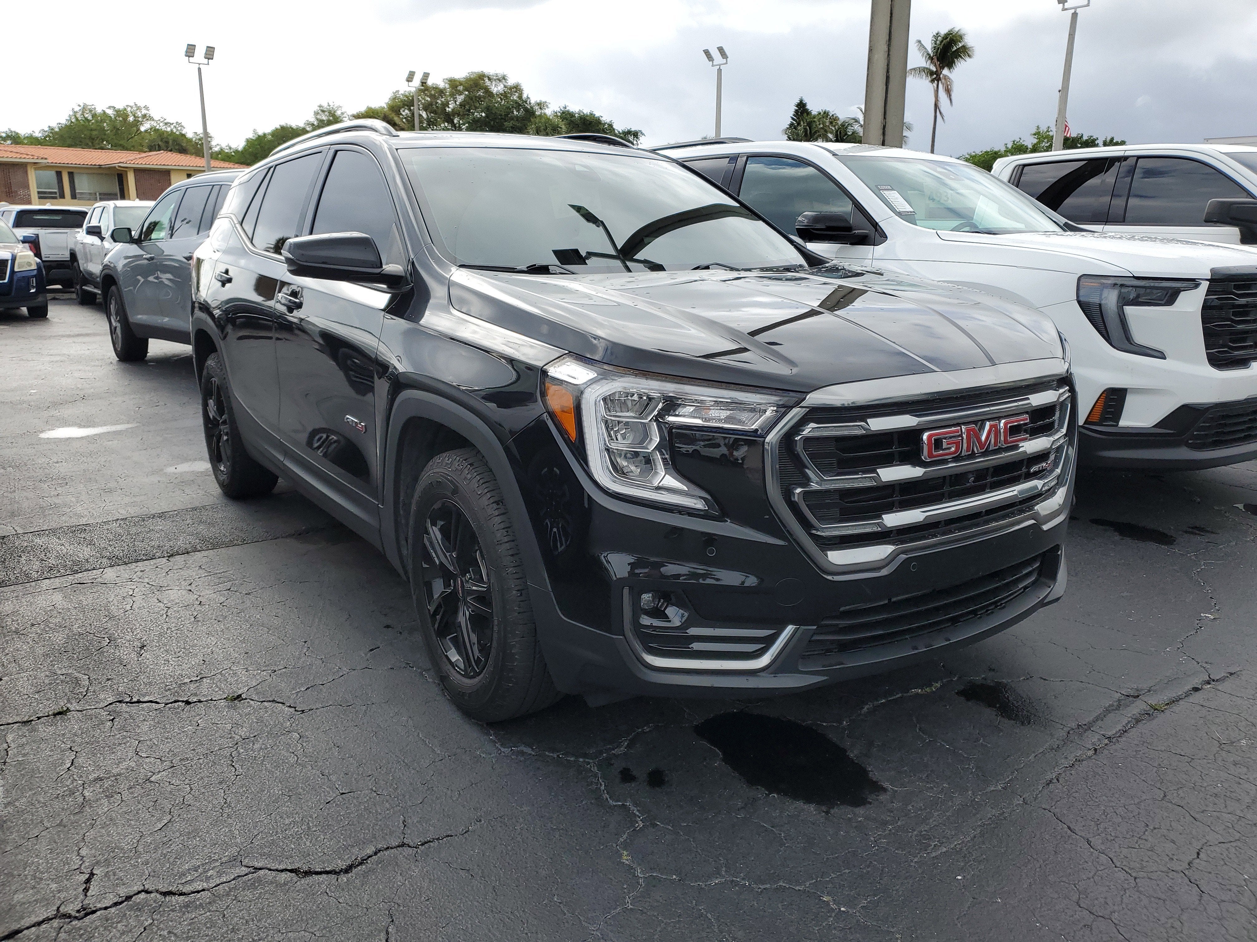 2024 GMC Terrain AT4
