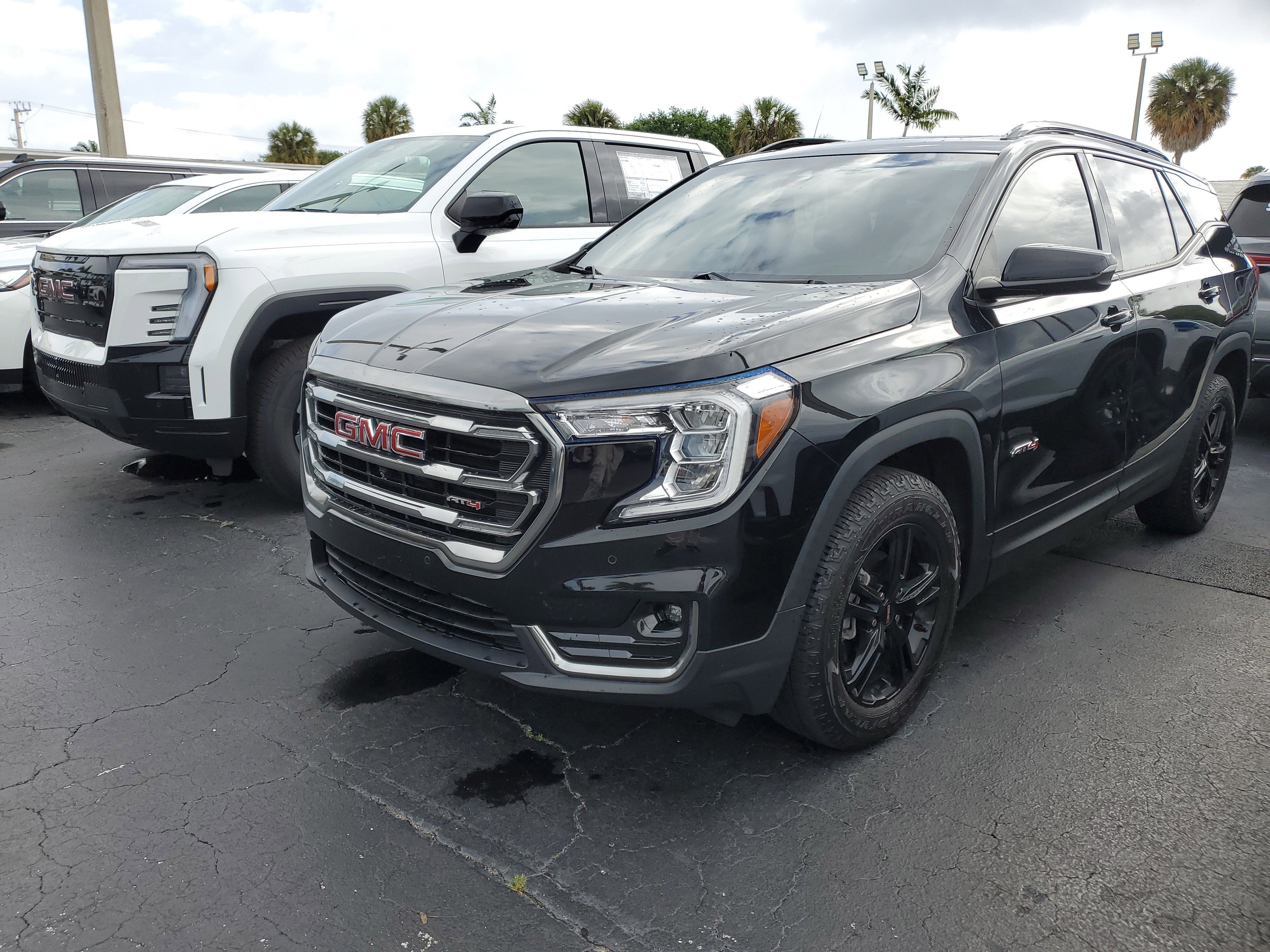 2024 GMC Terrain AT4