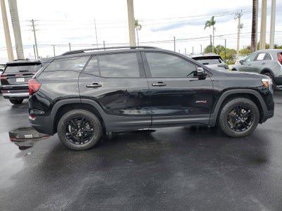2024 GMC Terrain AT4