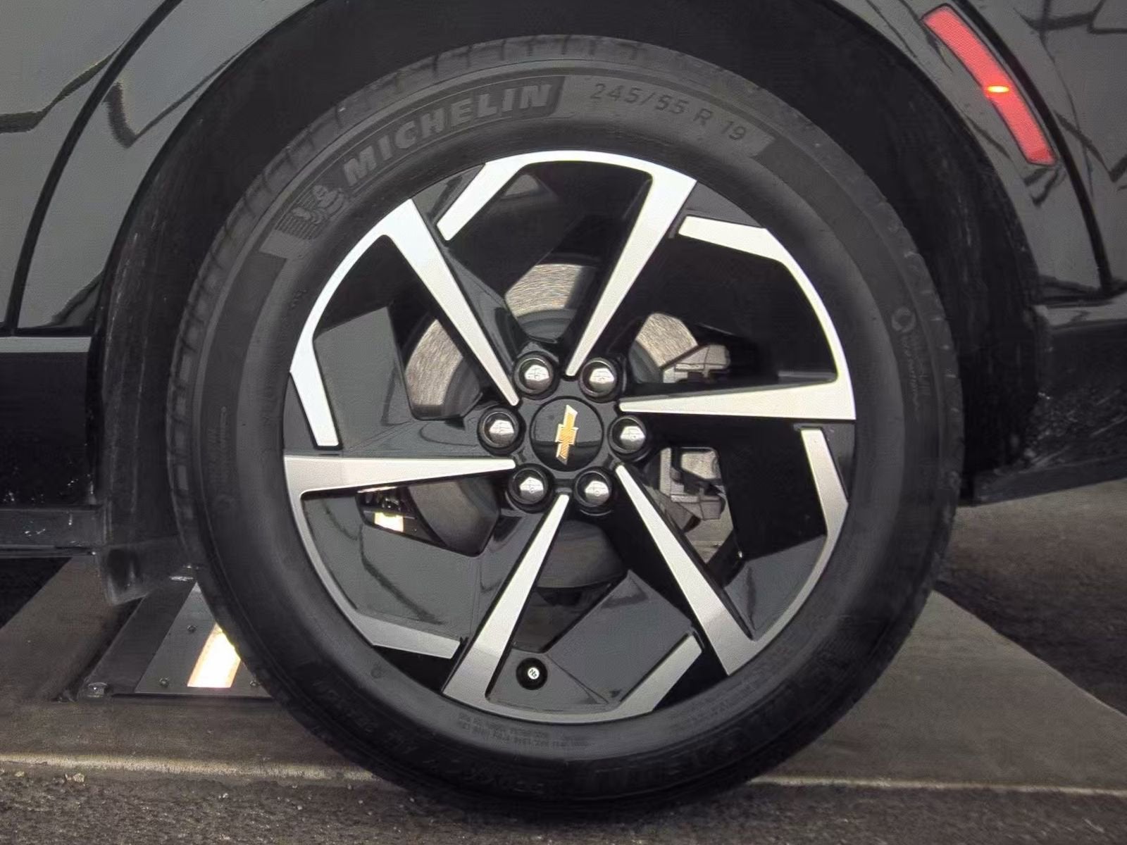 2024 Chevrolet Equinox EV 2LT