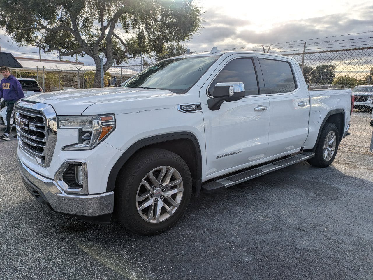 2021 GMC Sierra 1500 SLT's photo