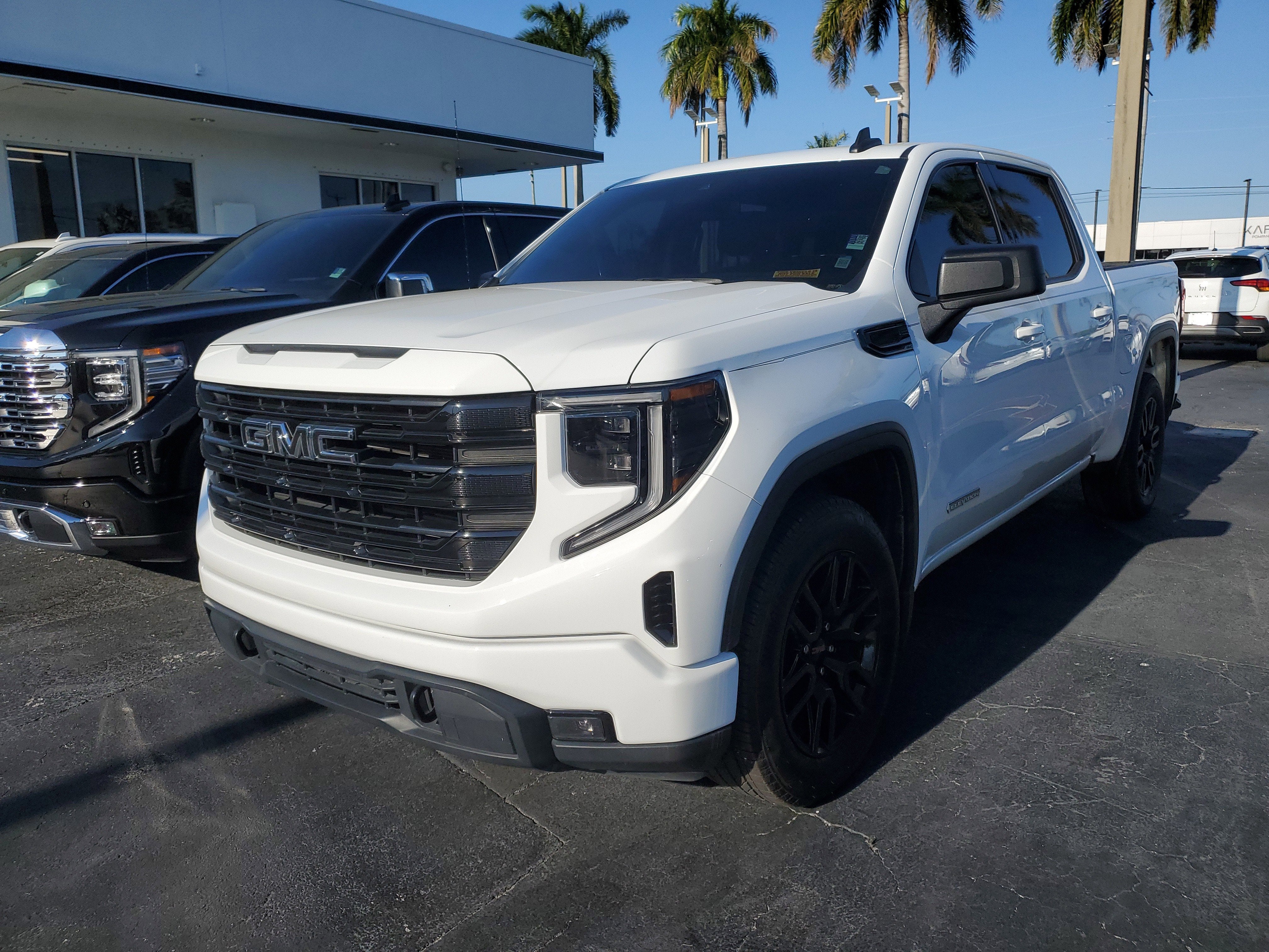 2023 GMC Sierra 1500 Elevation