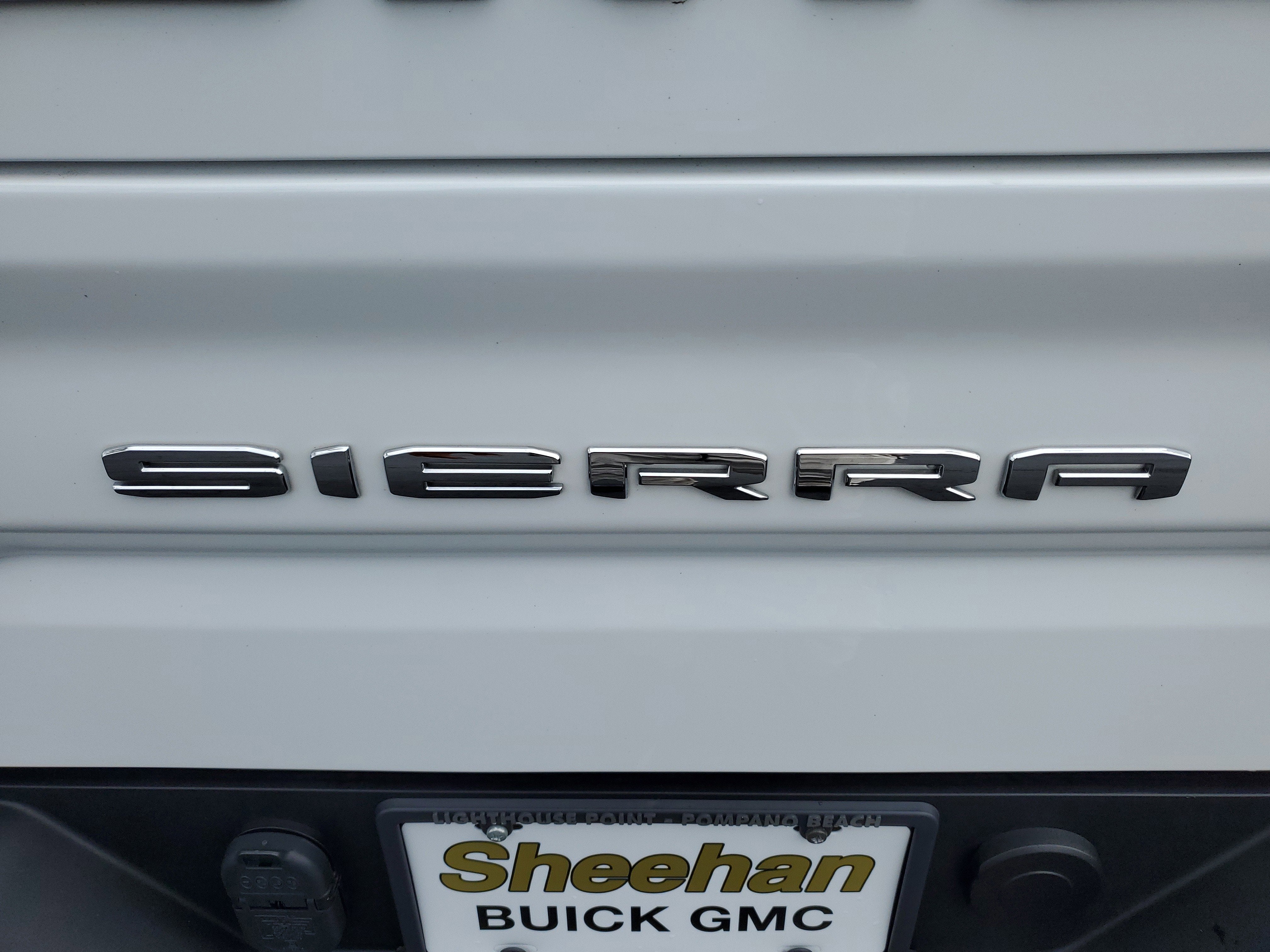 2025 GMC Sierra 1500 SLE