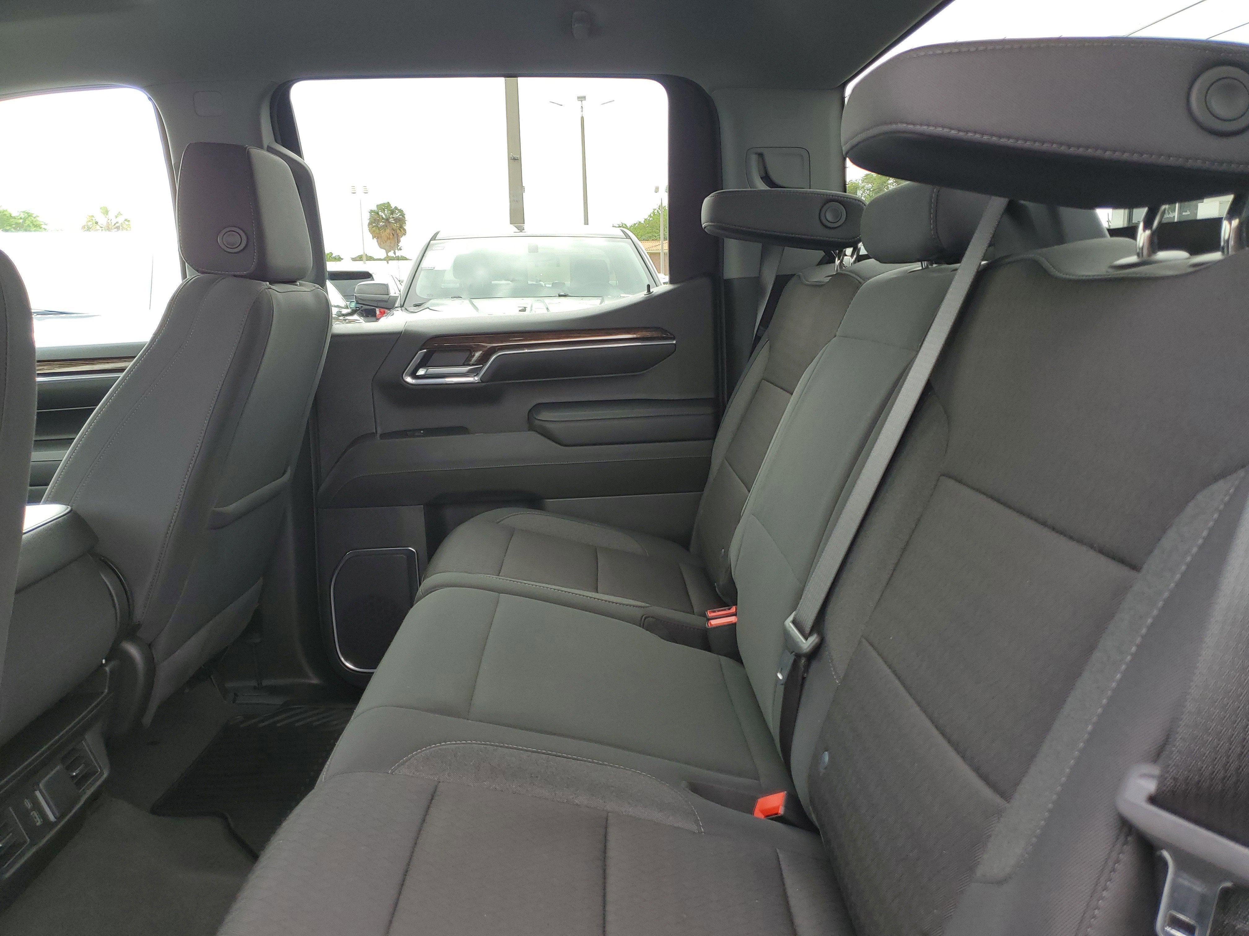 2025 GMC Sierra 1500 SLE