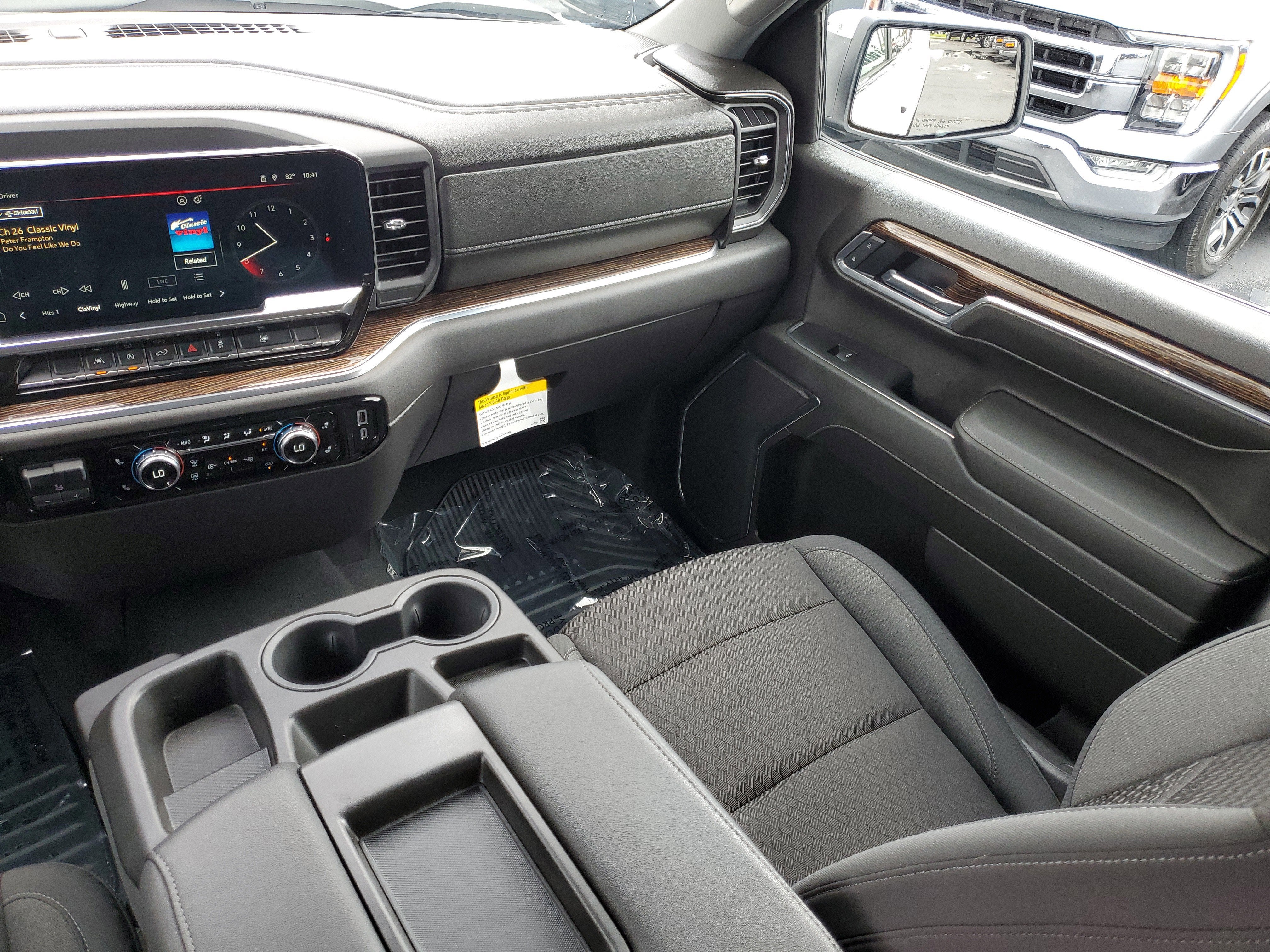 2025 GMC Sierra 1500 SLE