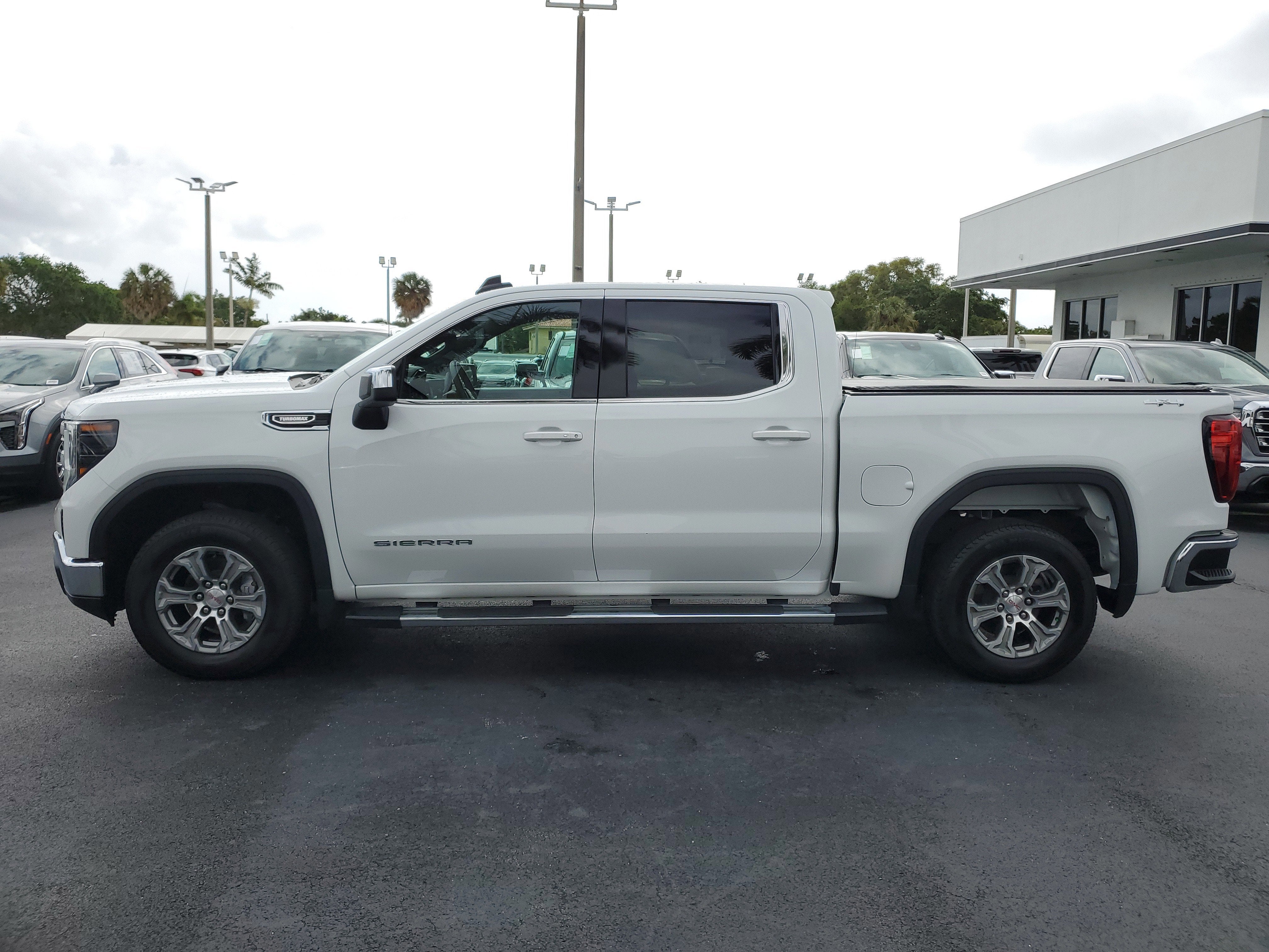 2025 GMC Sierra 1500 SLE