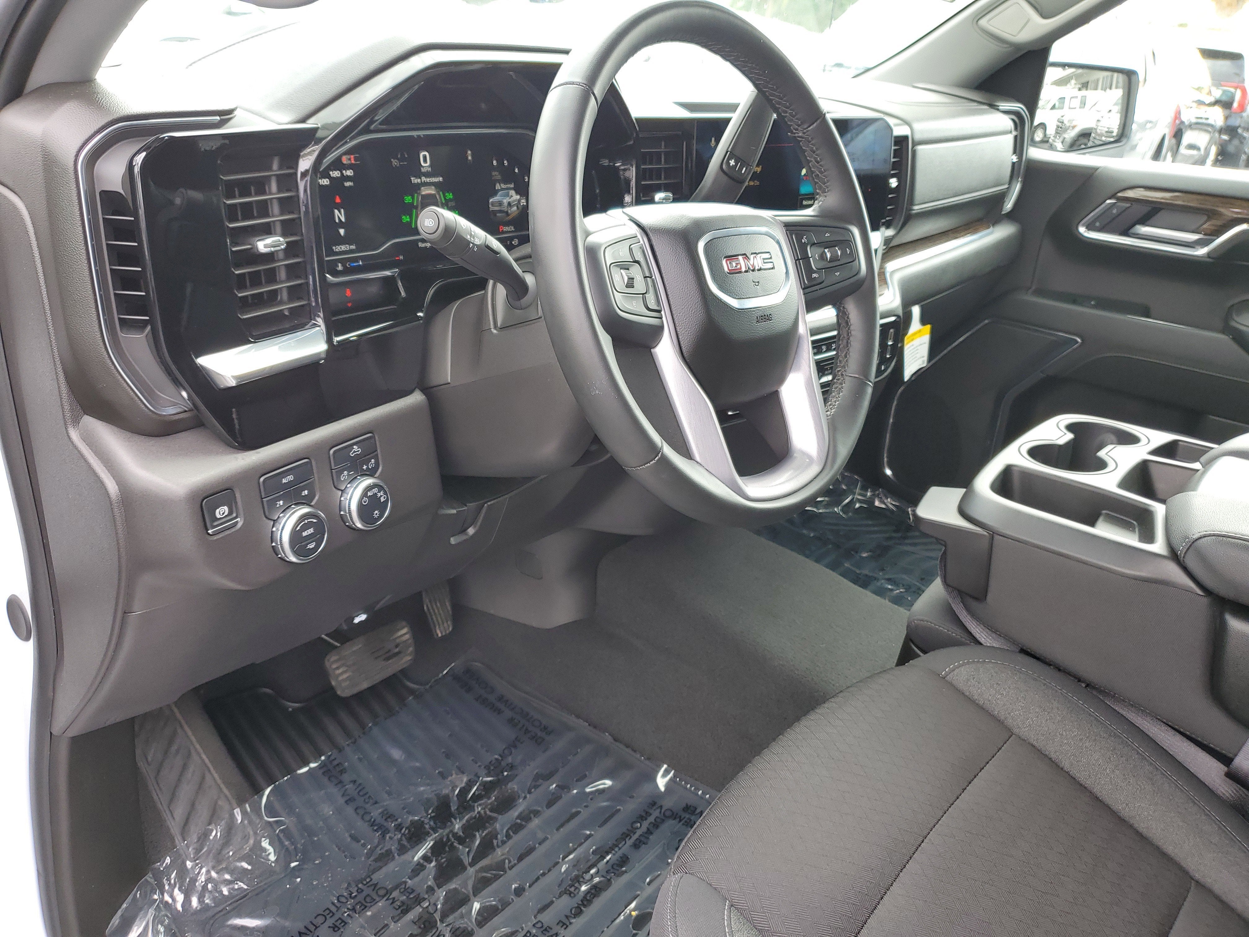 2025 GMC Sierra 1500 SLE