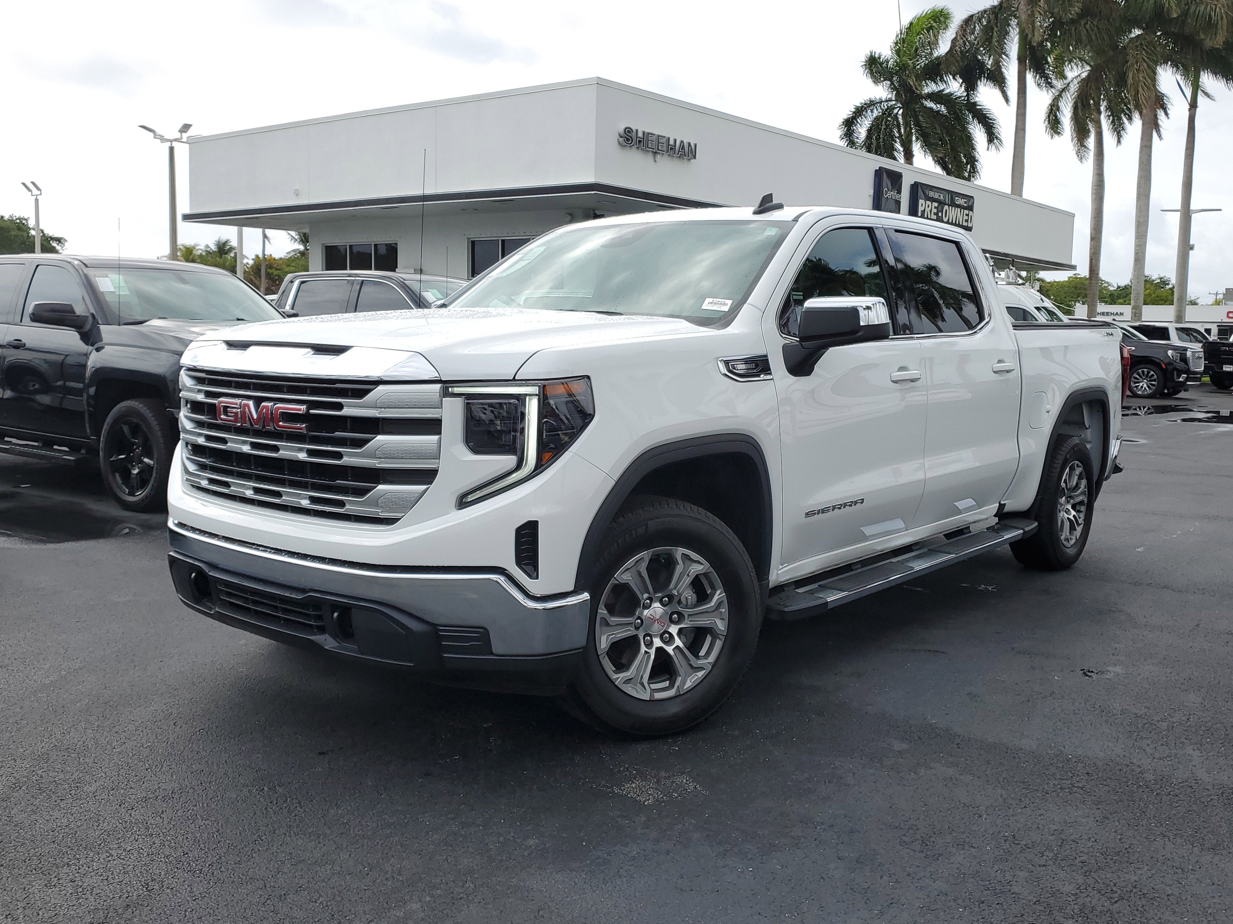 2025 GMC Sierra 1500 SLE