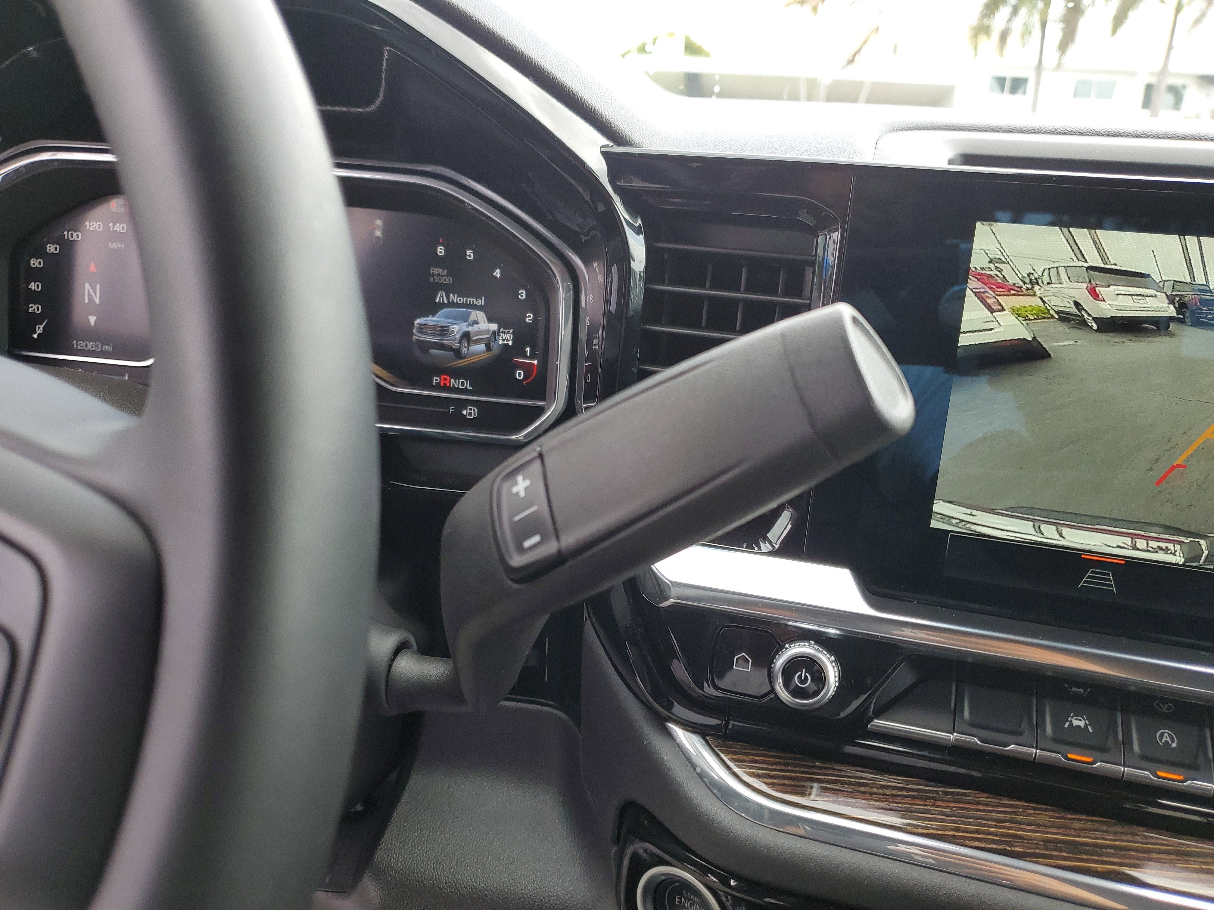 2025 GMC Sierra 1500 SLE