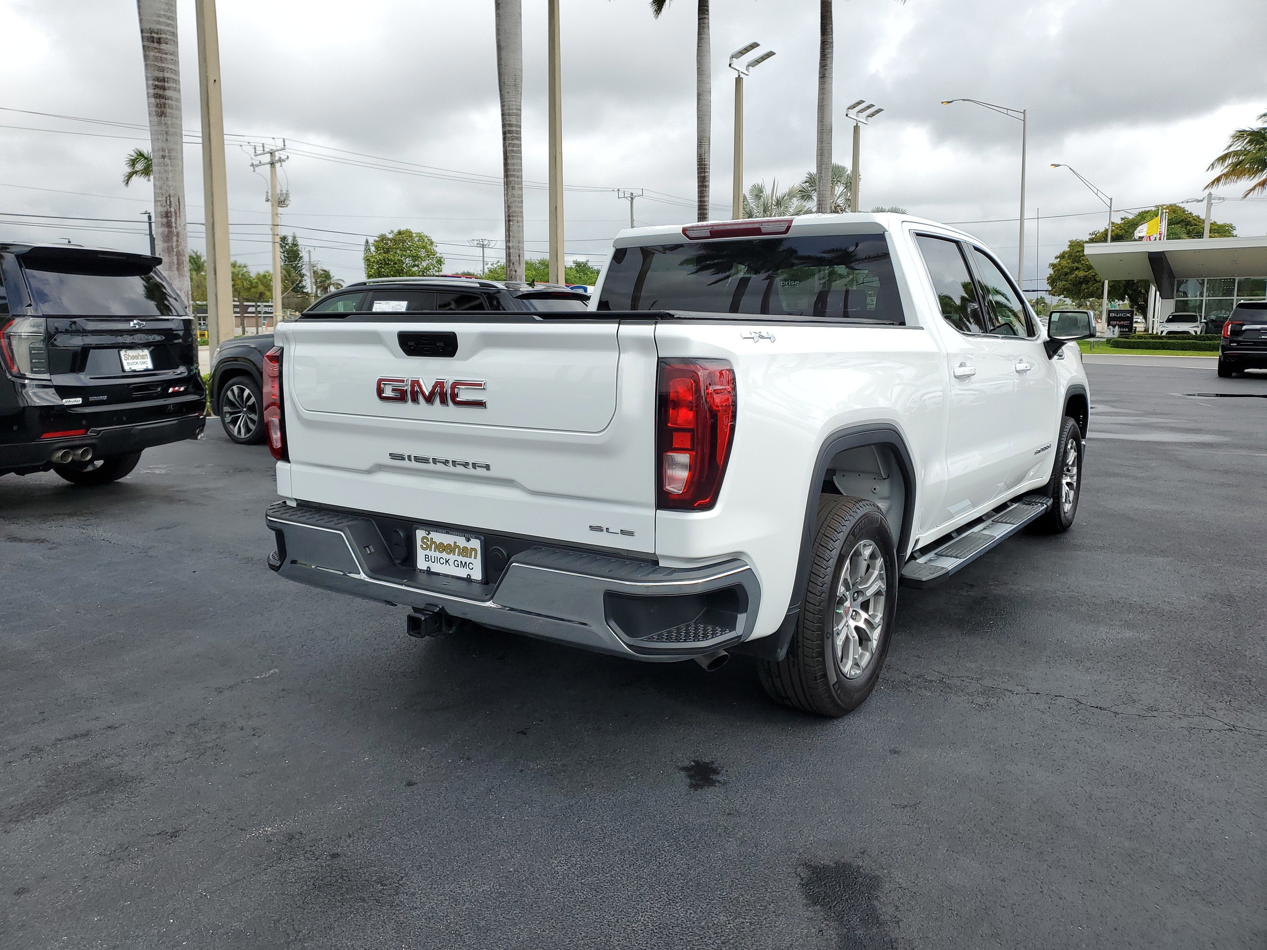 2025 GMC Sierra 1500 SLE