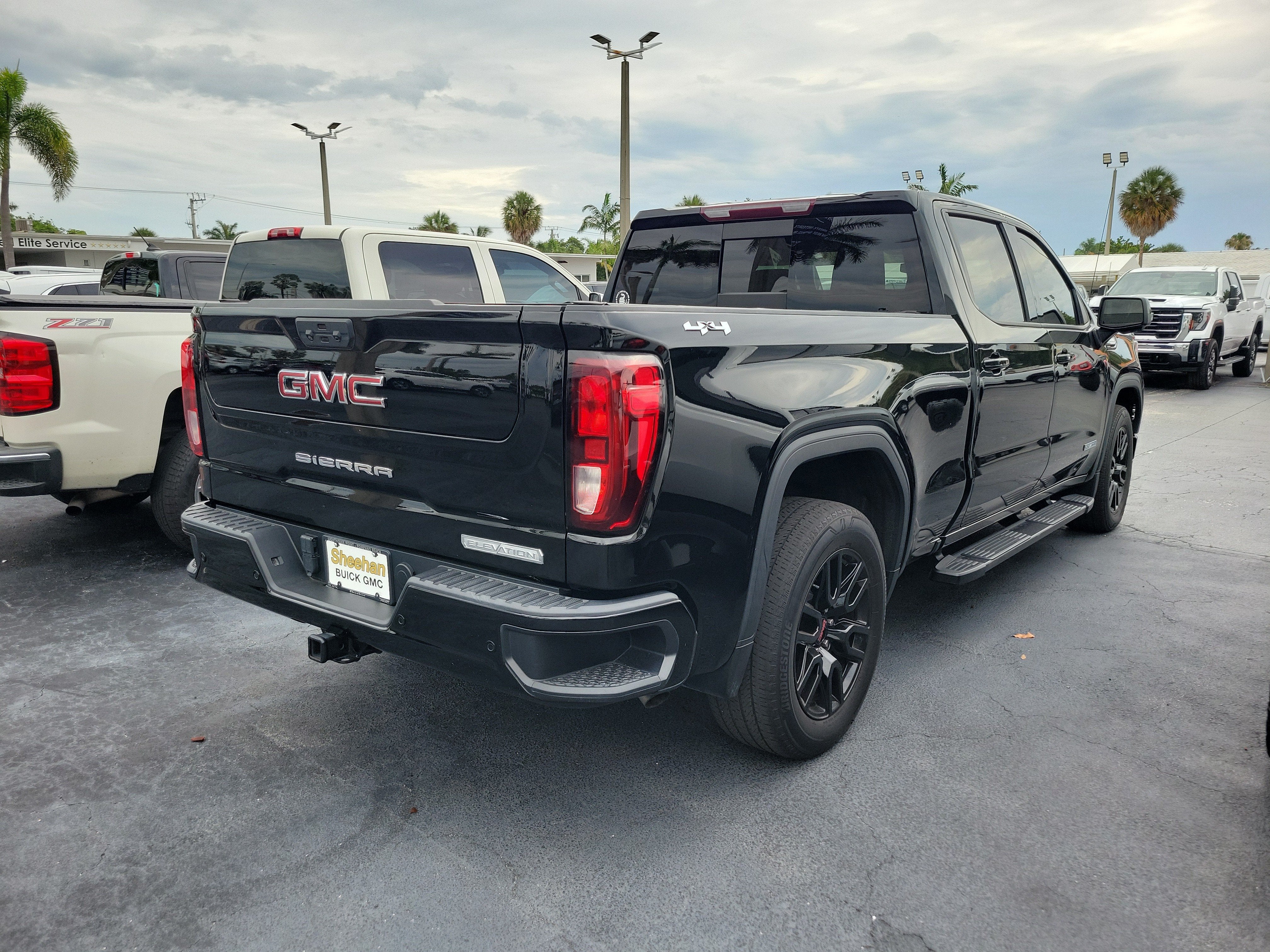 2022 GMC Sierra 1500 Elevation