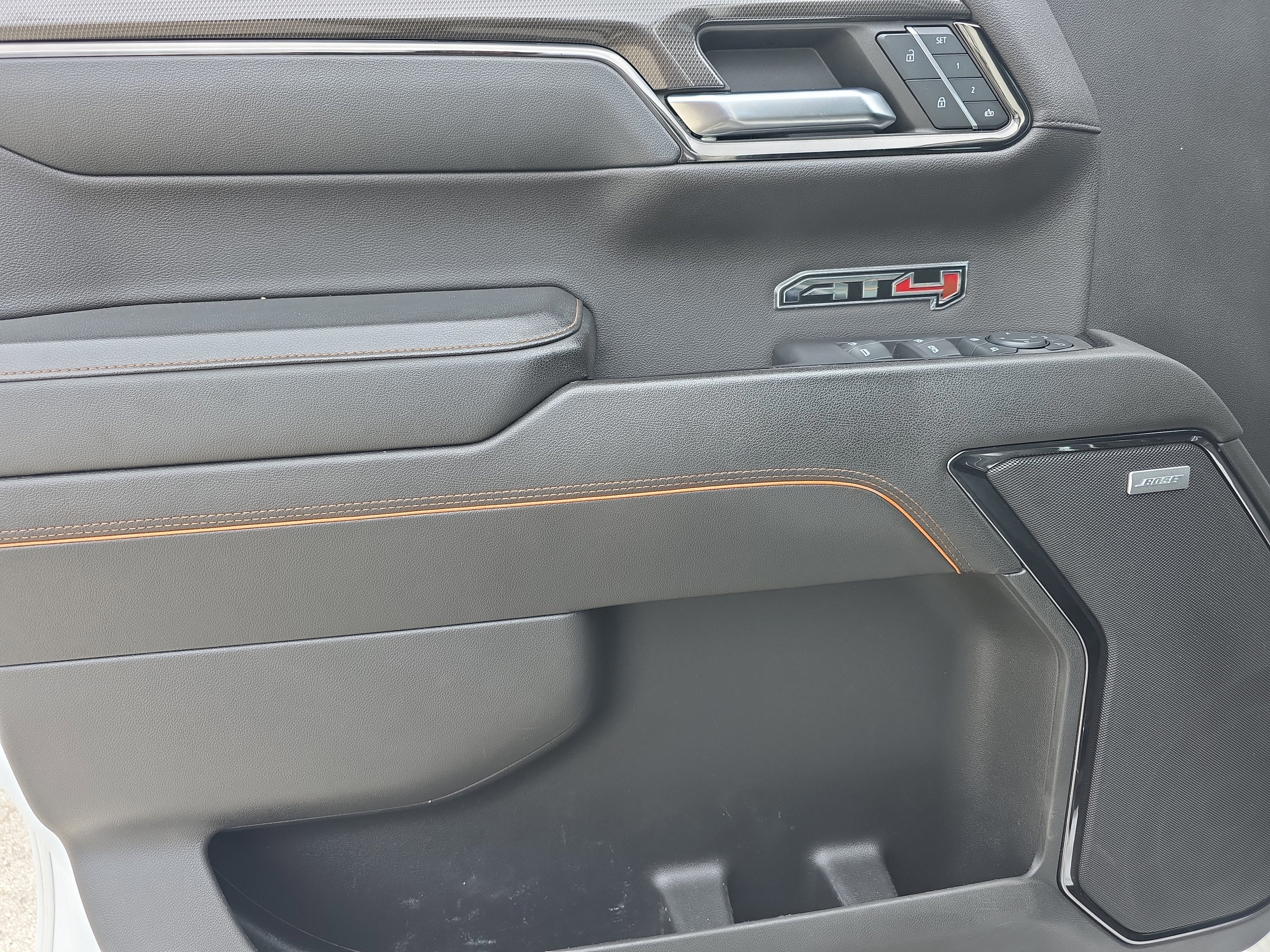 2023 GMC Sierra 1500 AT4