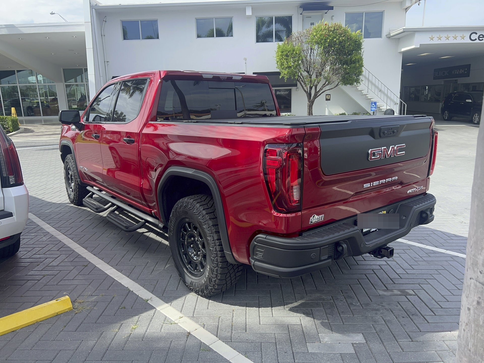 2024 GMC Sierra 1500 AT4X - Photo 11