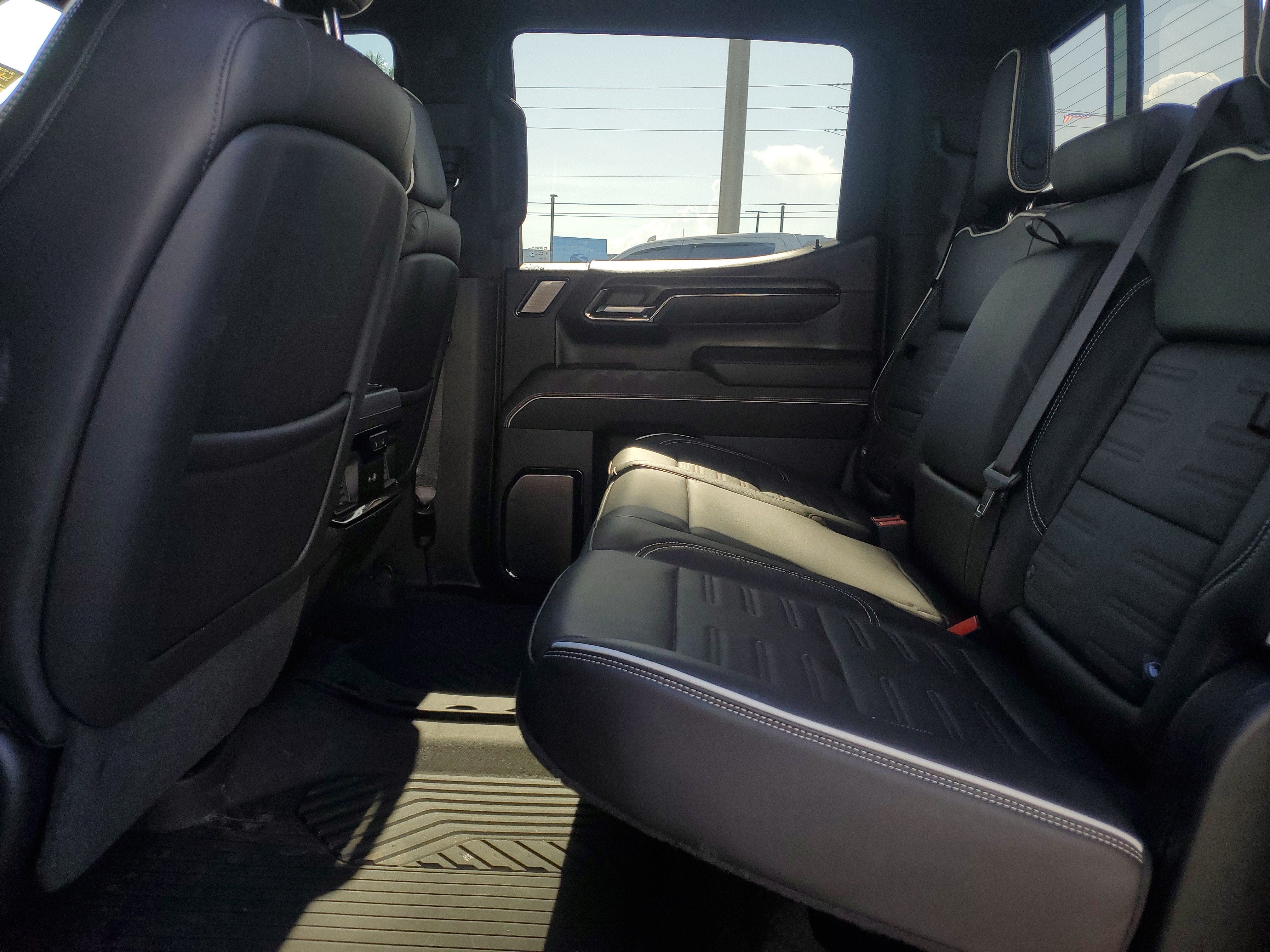 2024 GMC Sierra 1500 AT4X