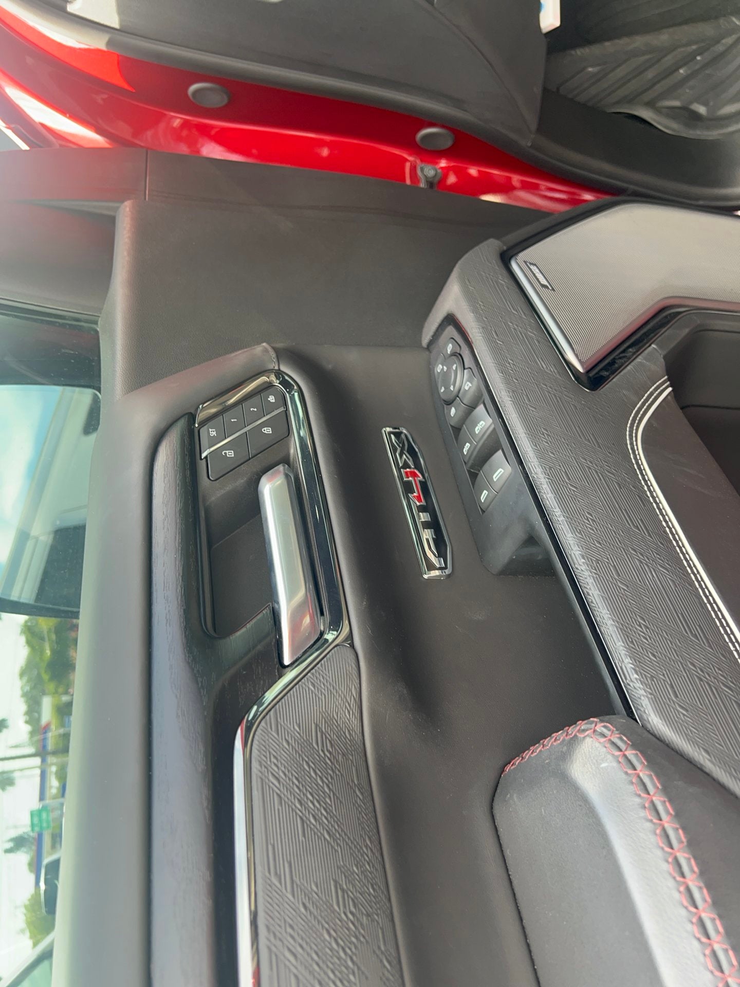 2024 GMC Sierra 1500 AT4X - Photo 8