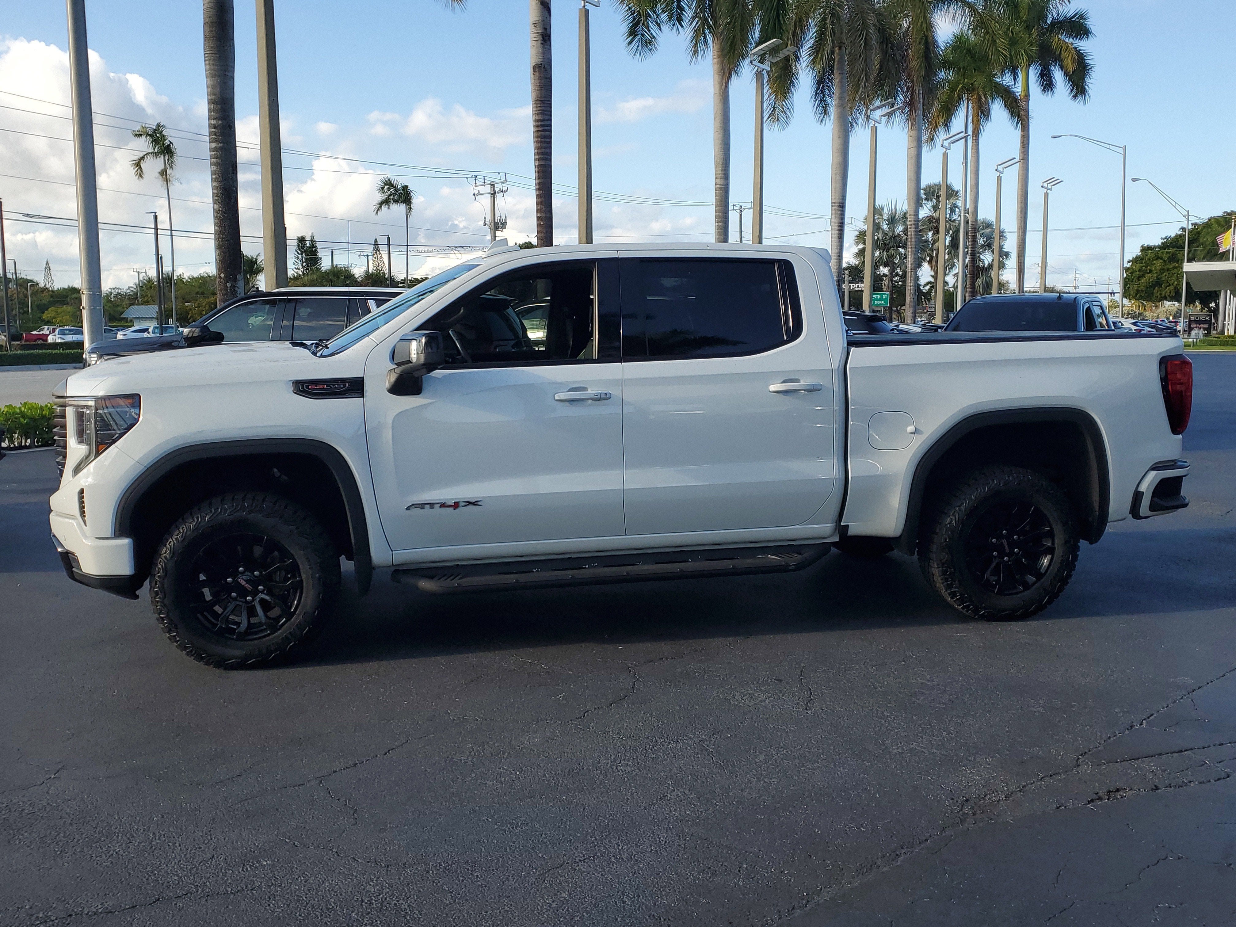 2022 GMC Sierra 1500 AT4X