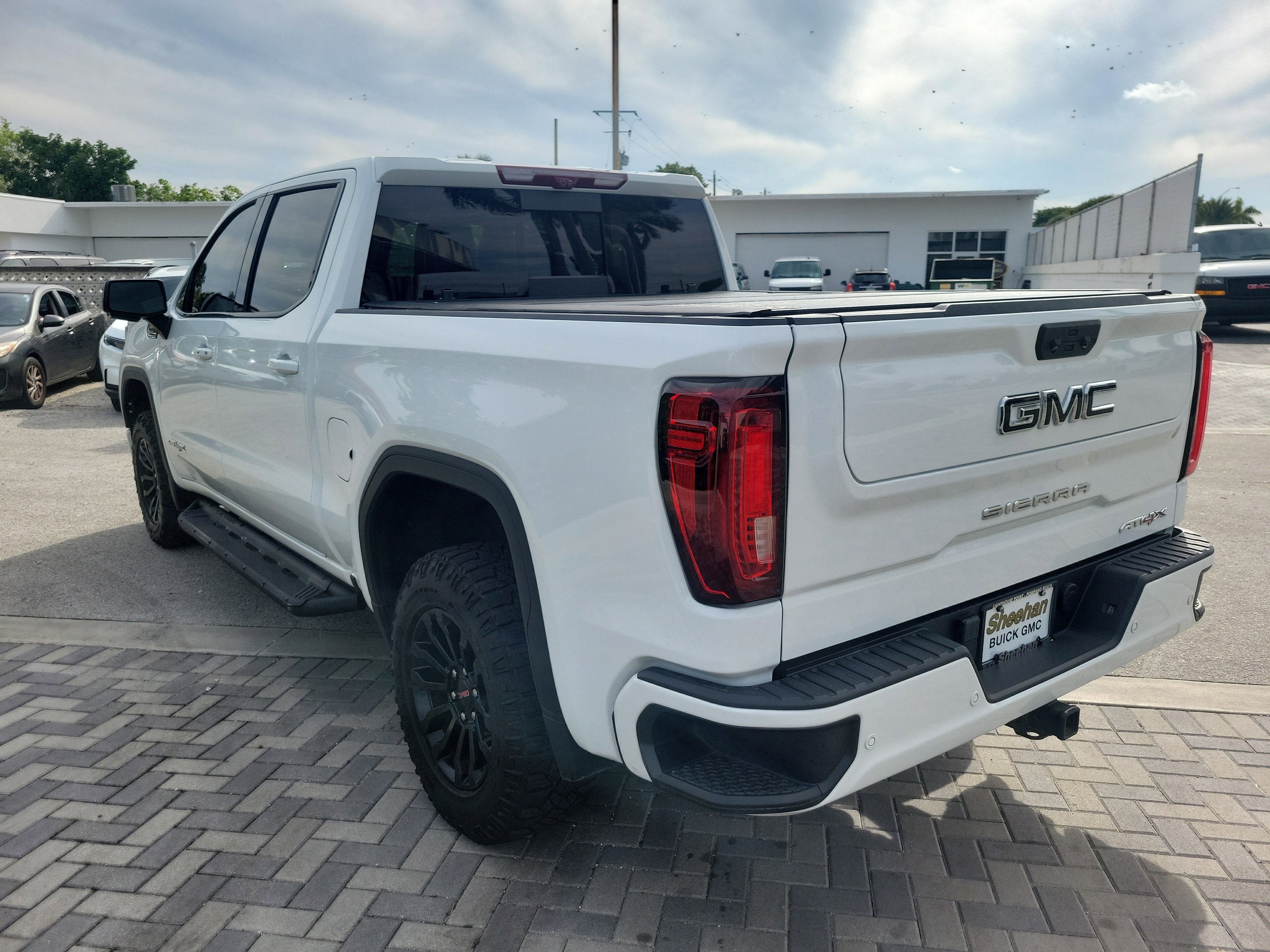 2022 GMC Sierra 1500 AT4X