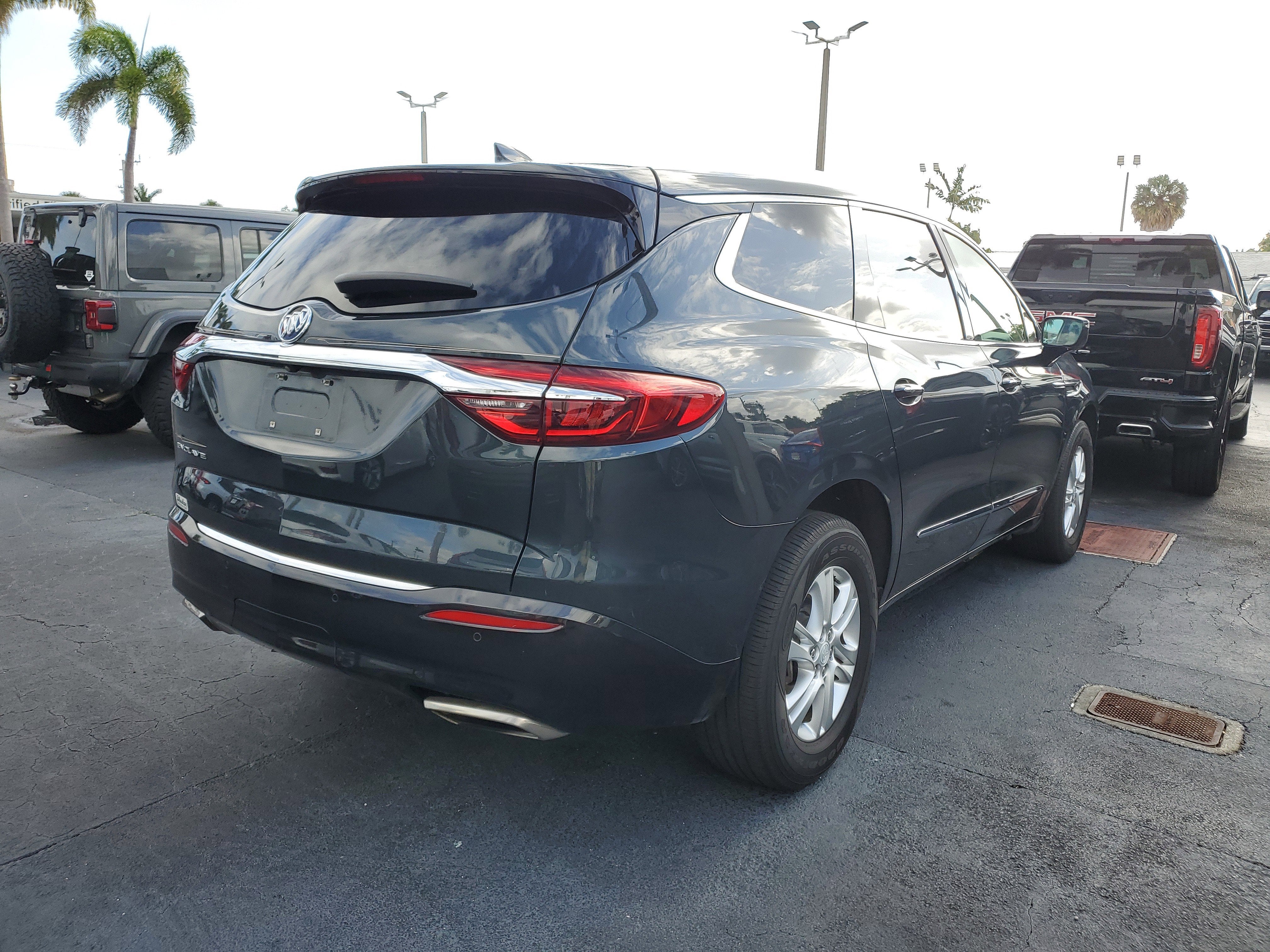 2020 Buick Enclave Essence