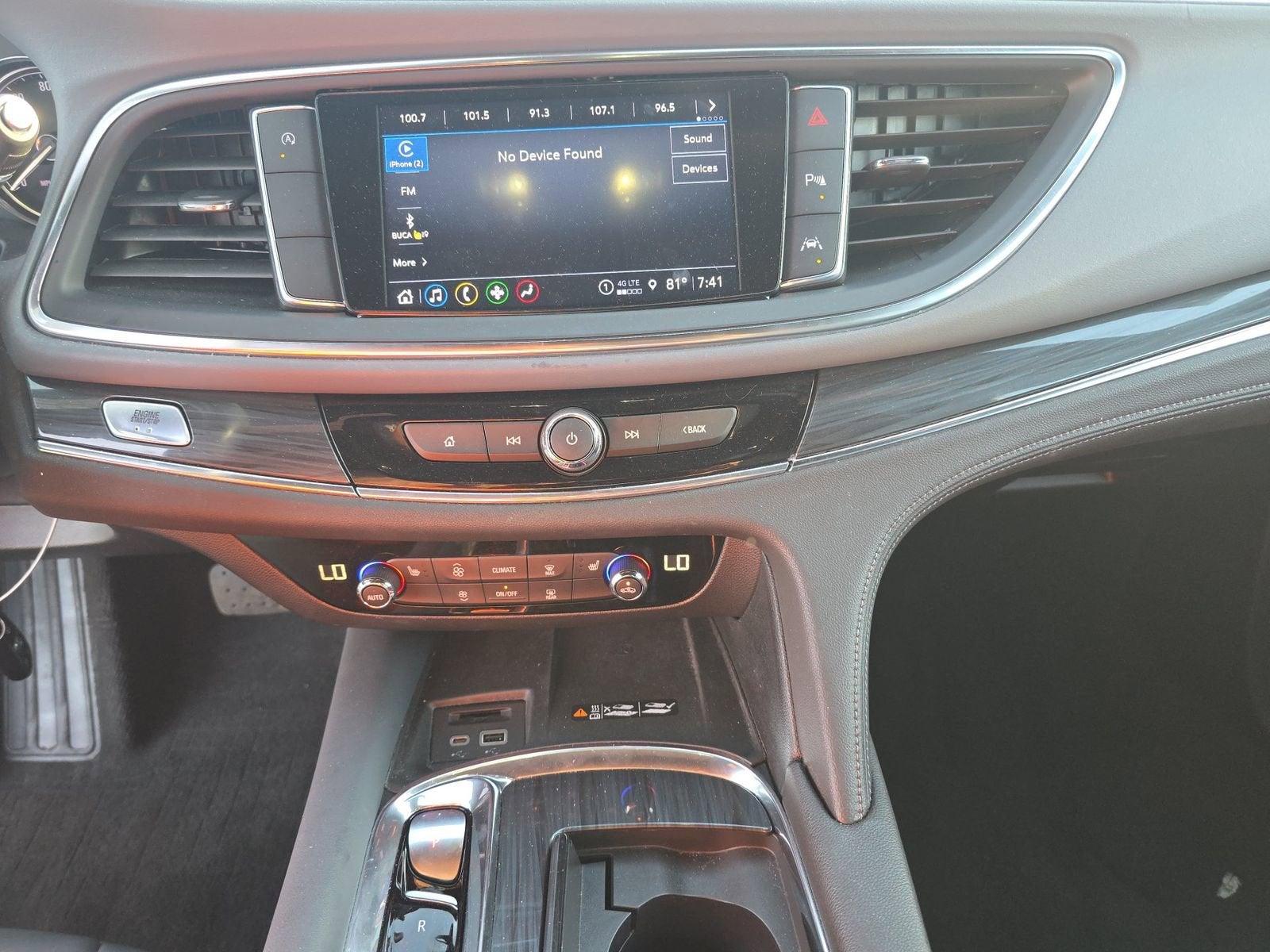 2023 Buick Enclave Essence