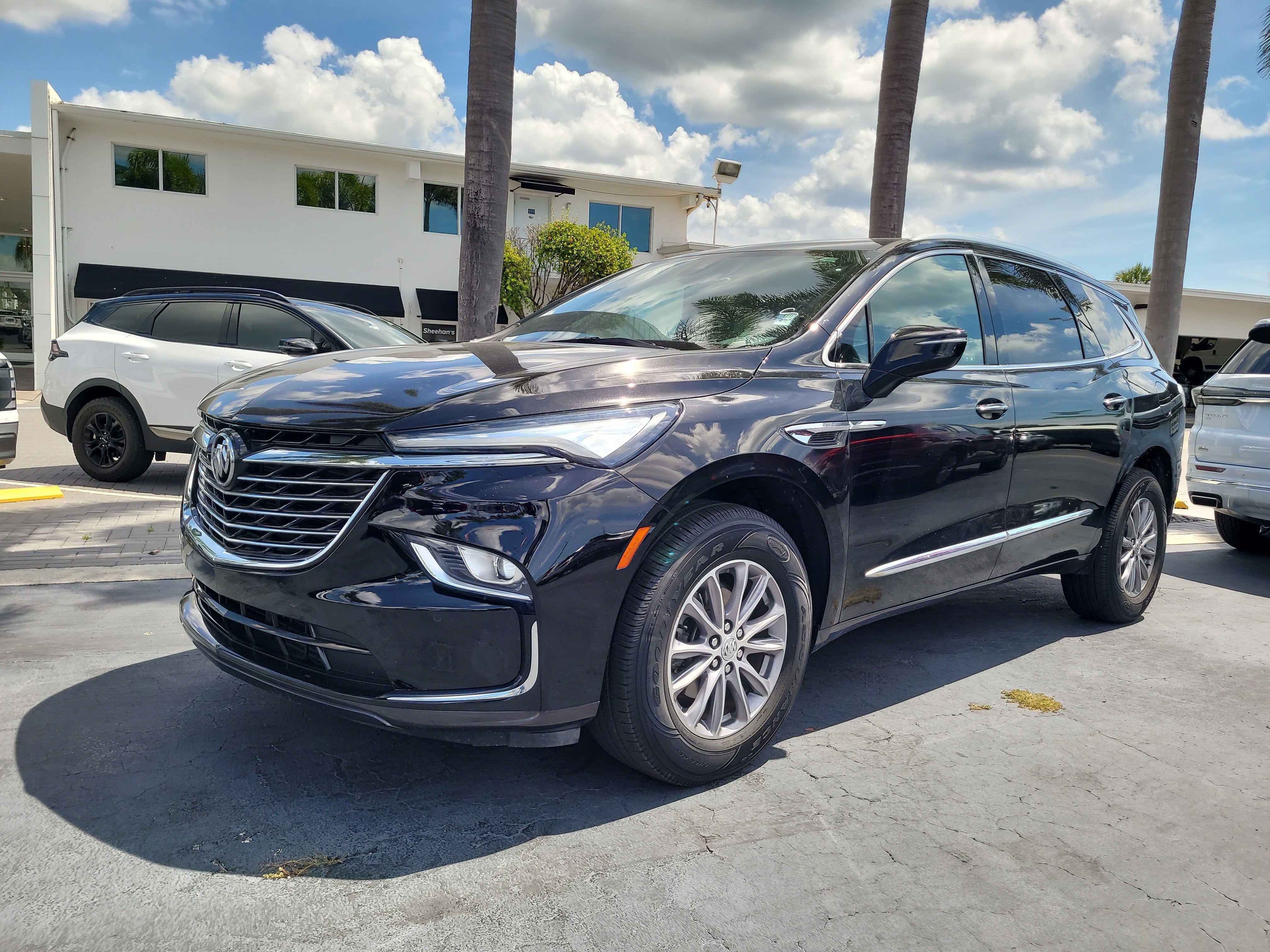 2023 Buick Enclave Essence