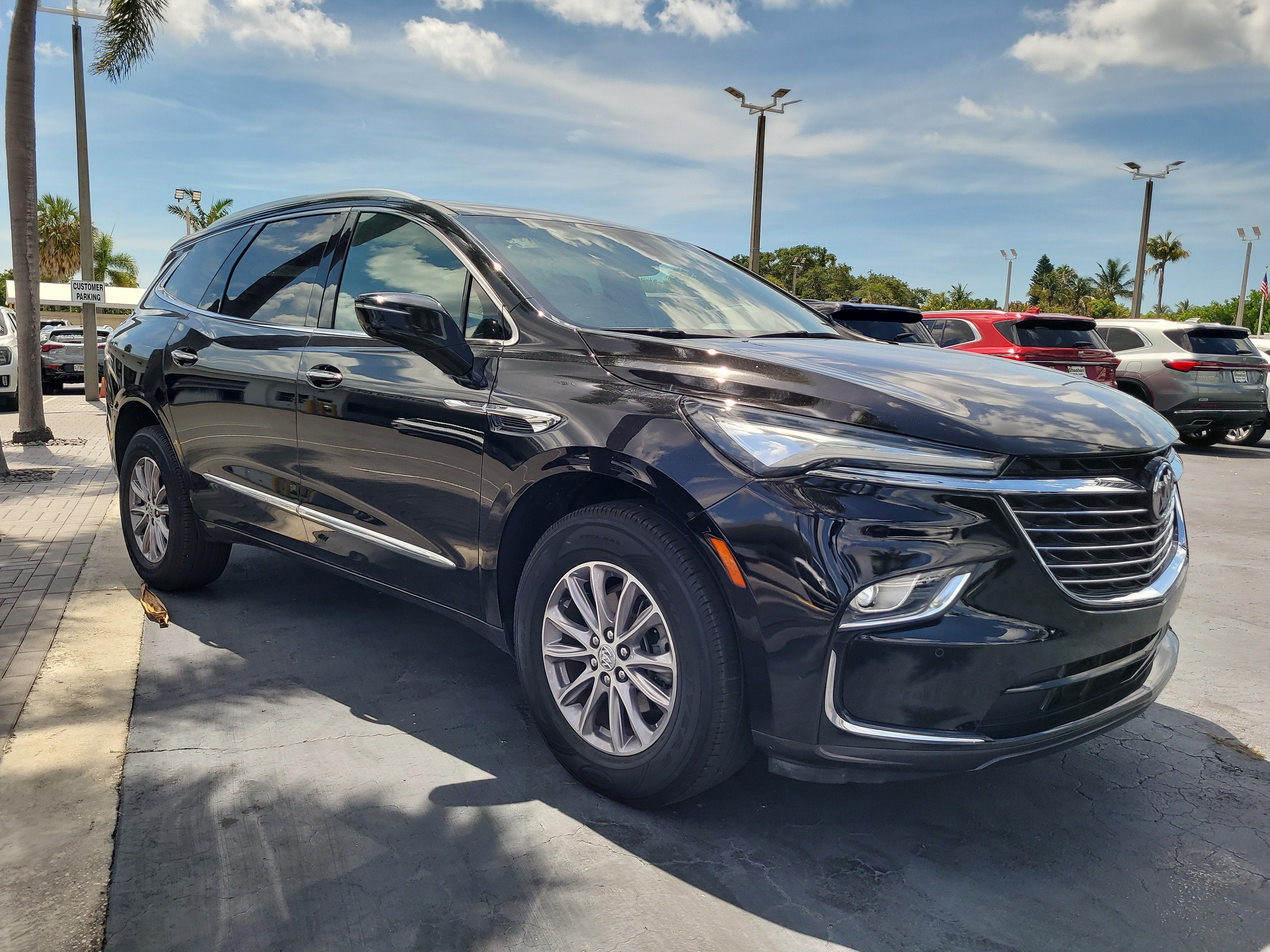 2023 Buick Enclave Essence