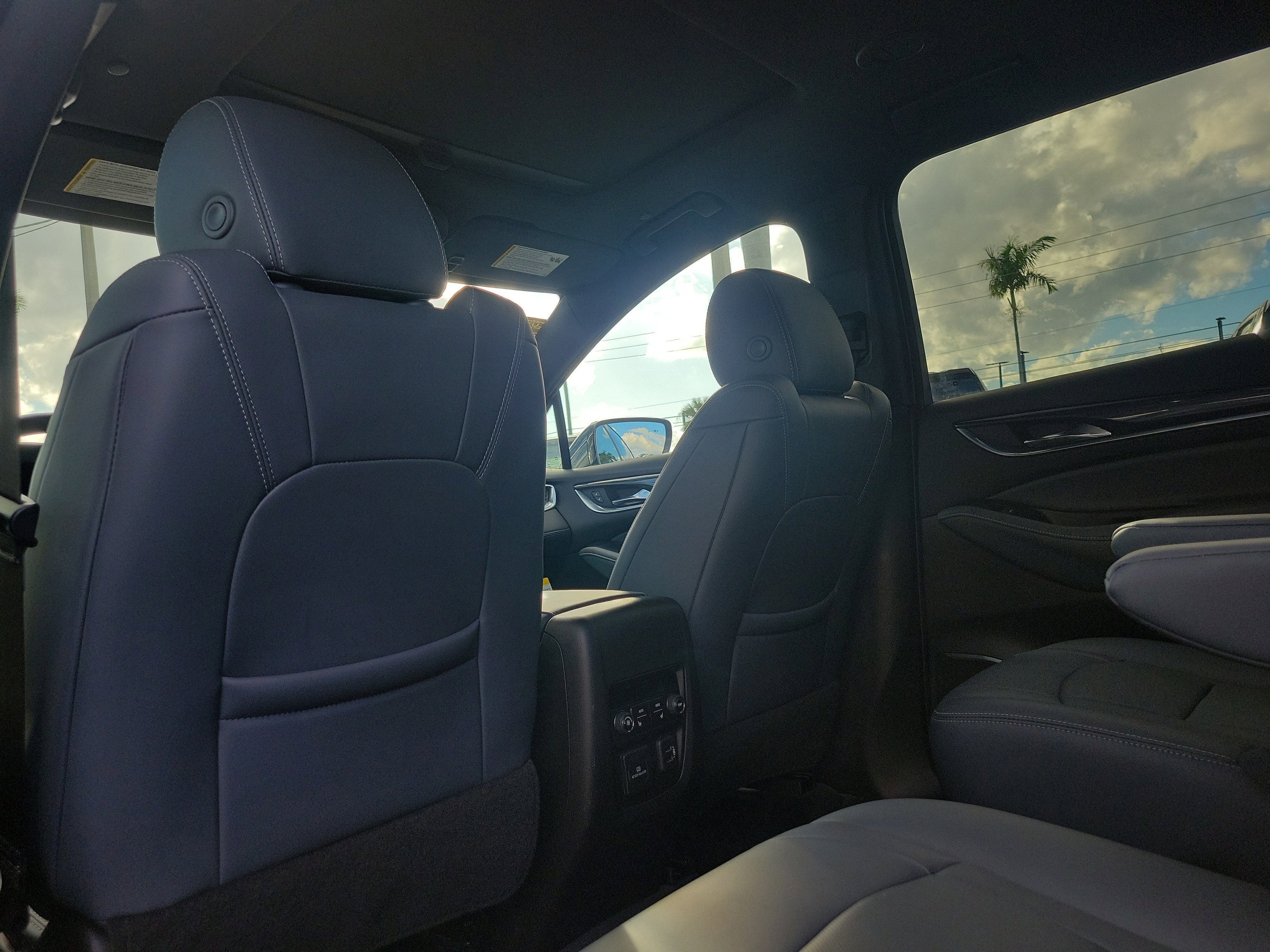 2023 Buick Enclave Premium