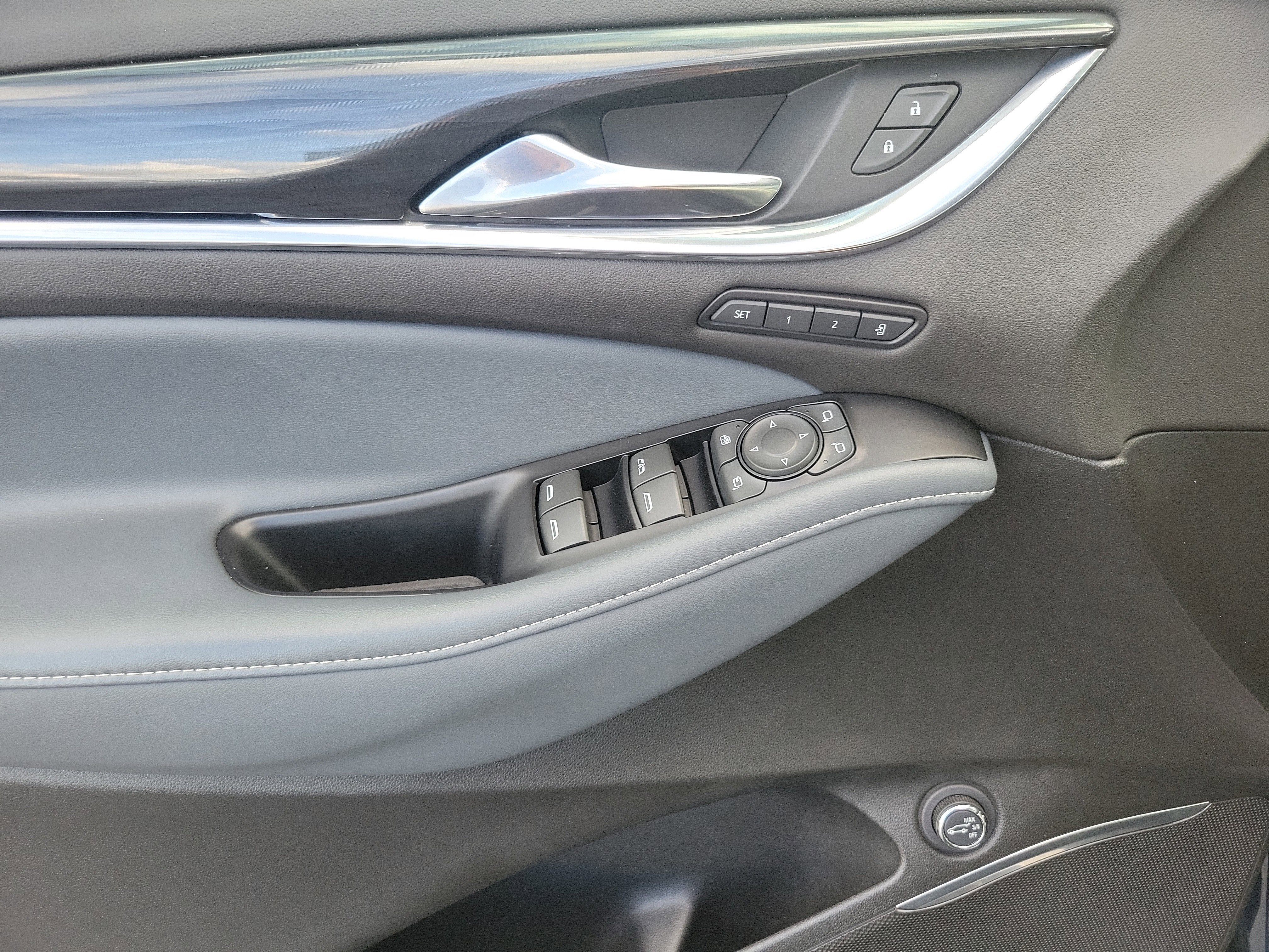 2023 Buick Enclave Premium