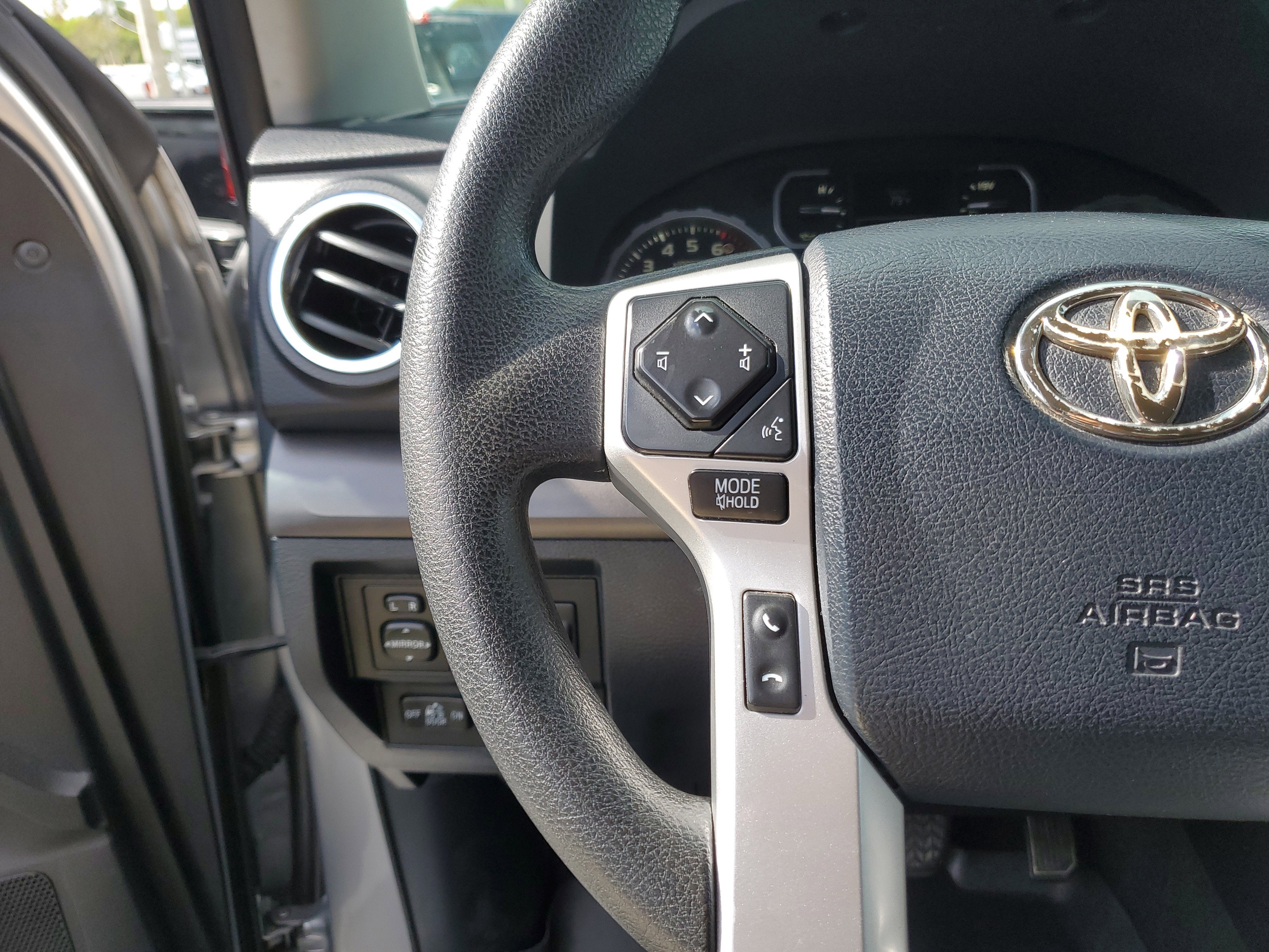 2020 Toyota Tundra 2WD SR5