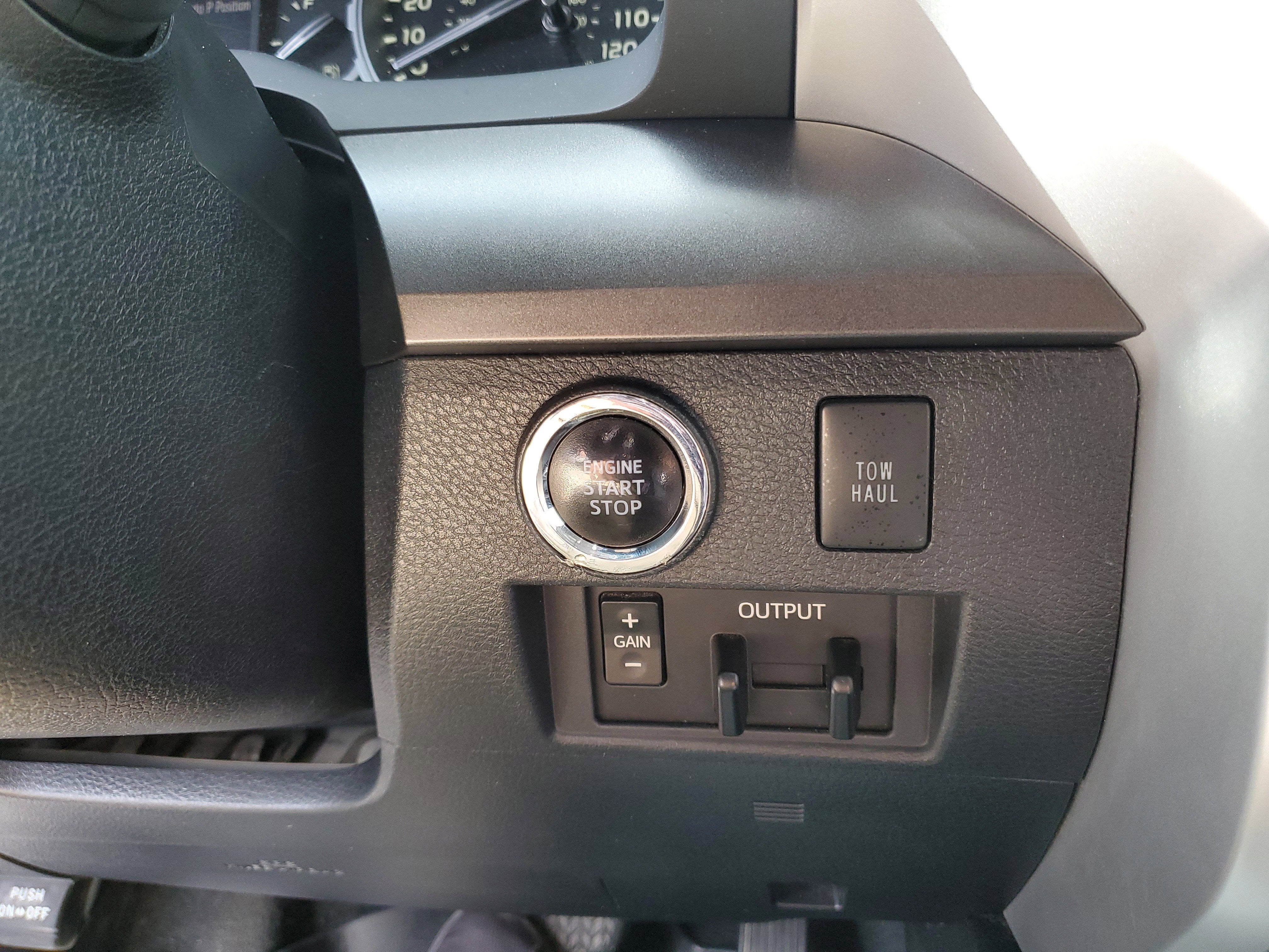 2020 Toyota Tundra 2WD SR5