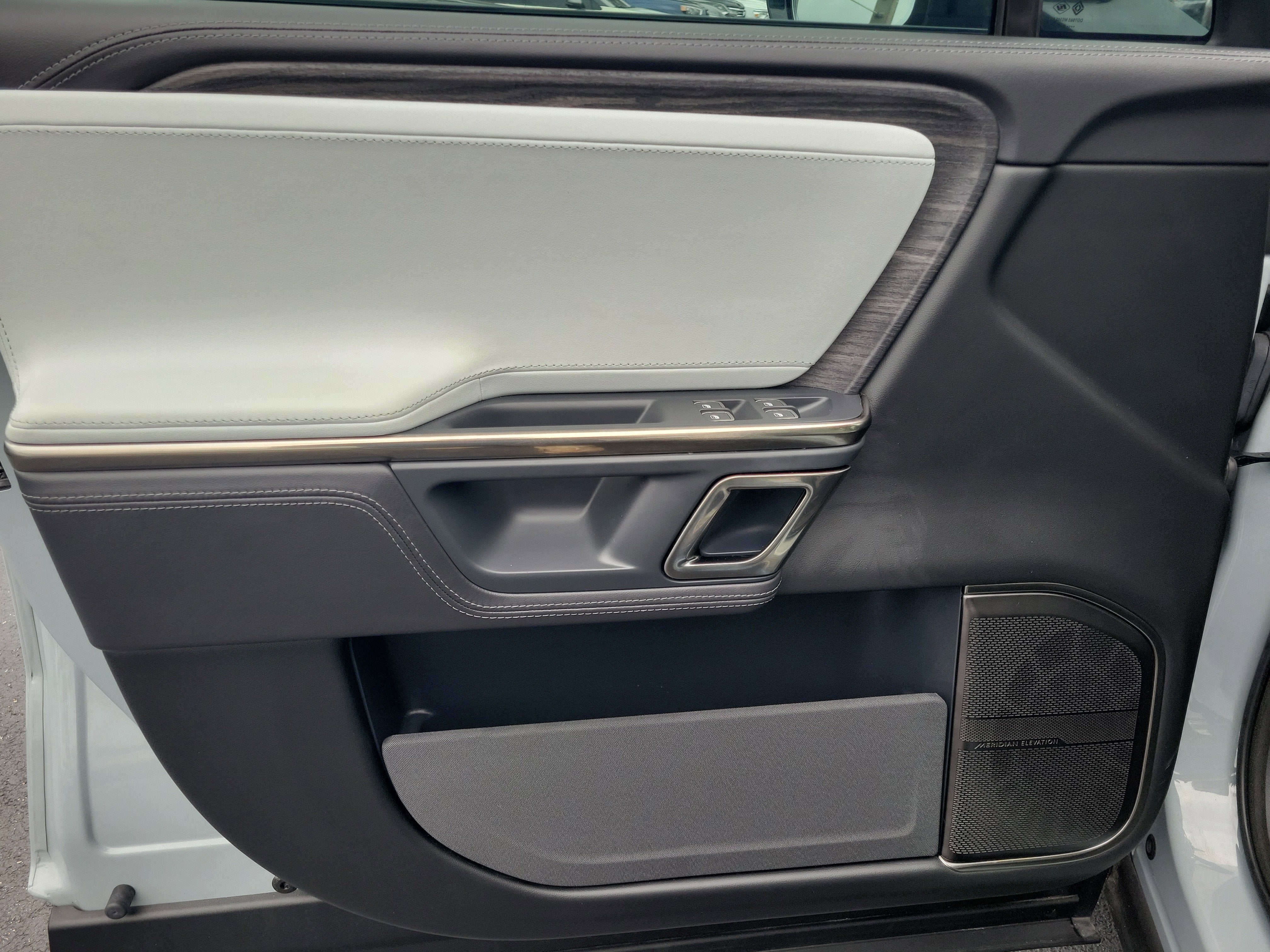 2022 RIVIAN R1T Adventure Package