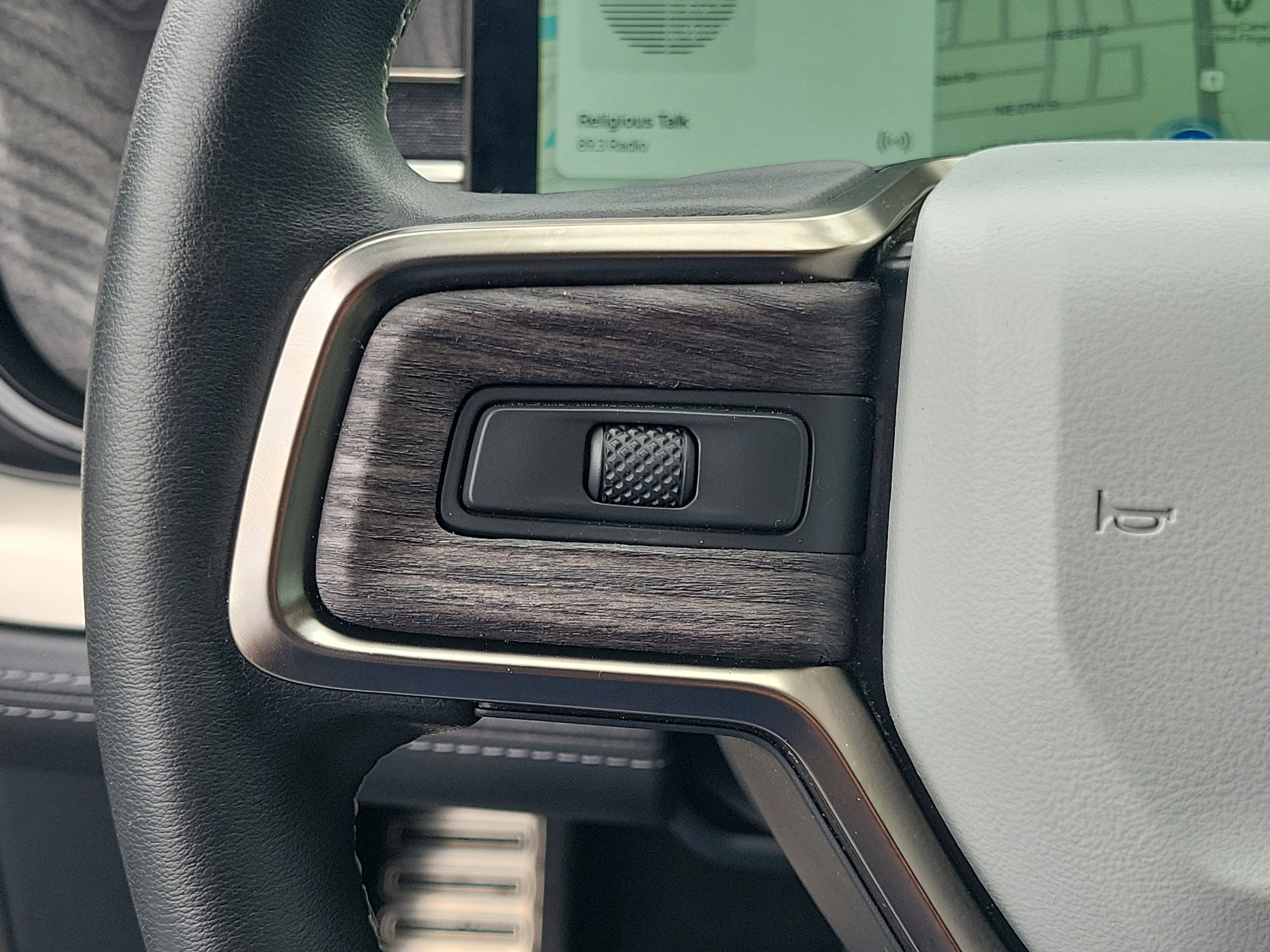 2022 RIVIAN R1T Adventure Package