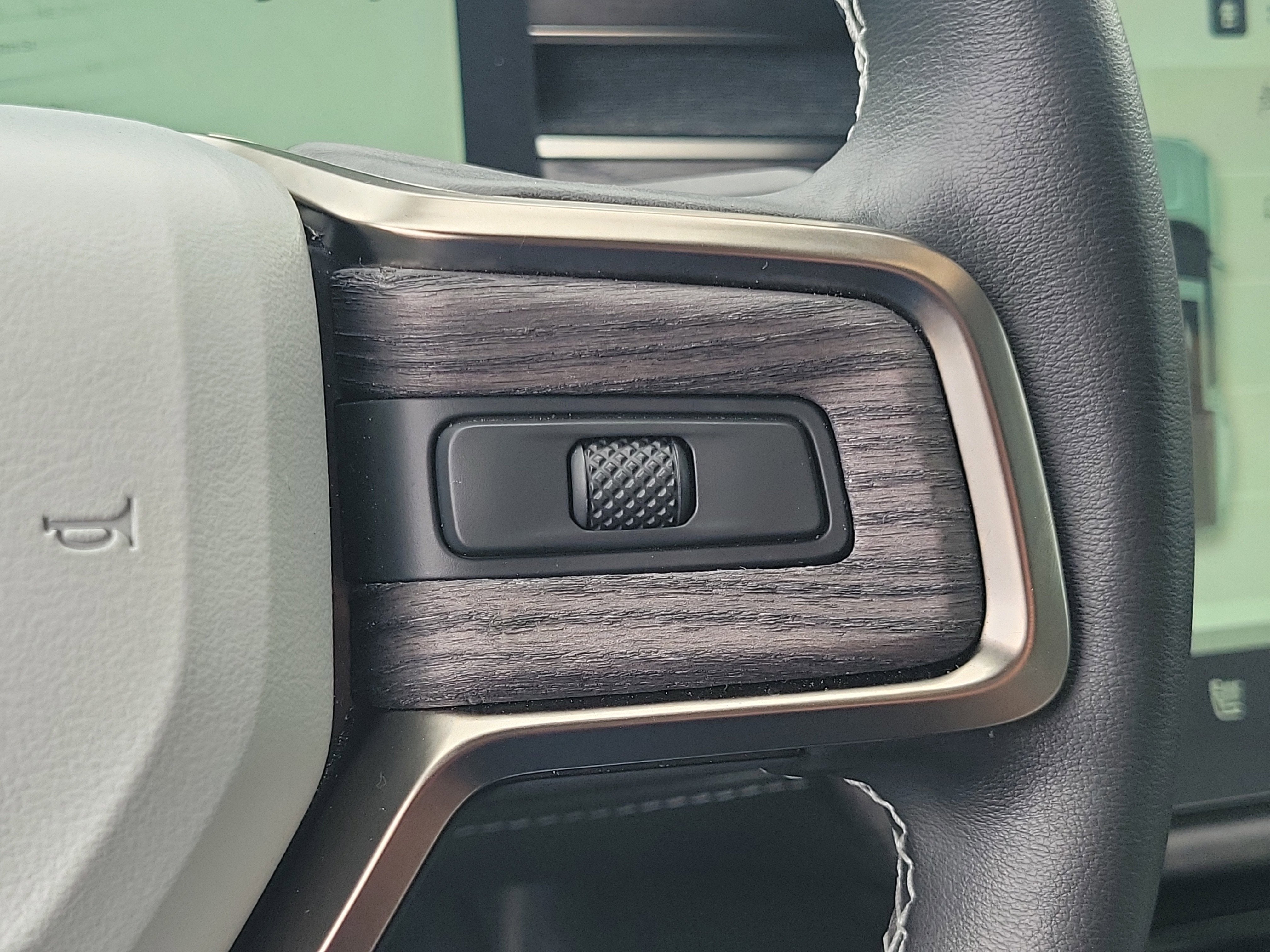 2022 RIVIAN R1T Adventure Package