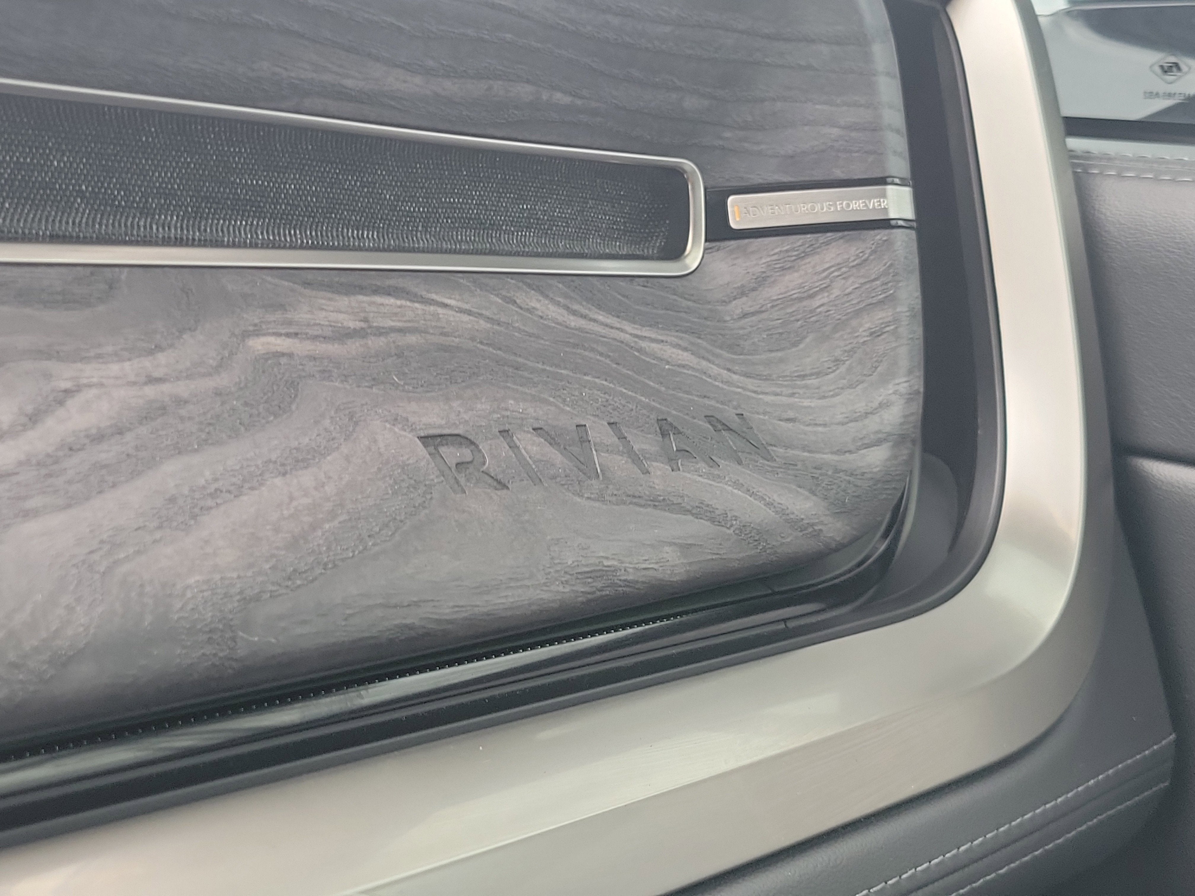 2022 RIVIAN R1T Adventure Package